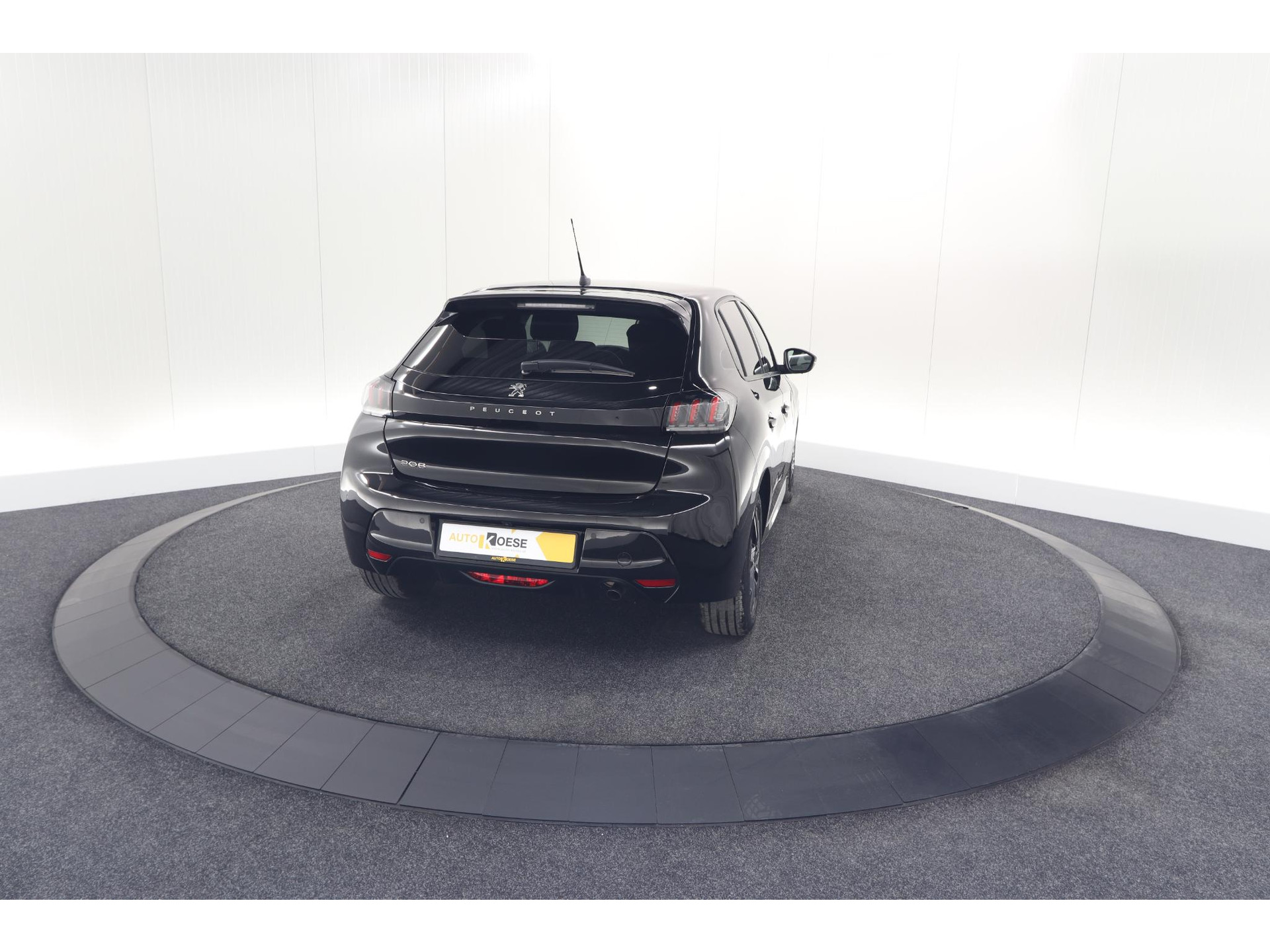 Peugeot 208 PureTech 100 Allure Pack | Camera | Apple Carplay | Stoelverwarming | Parkeersensoren