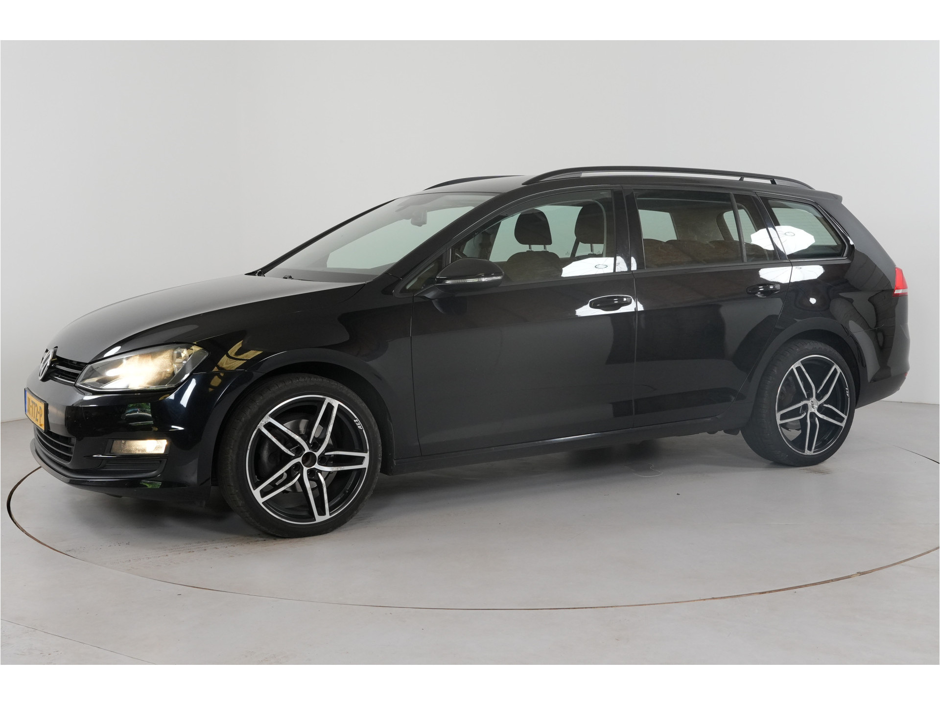 Volkswagen Golf Variant 1.6 TDI Comfortline | Trekhaak | Cruise | Navi | Climate |