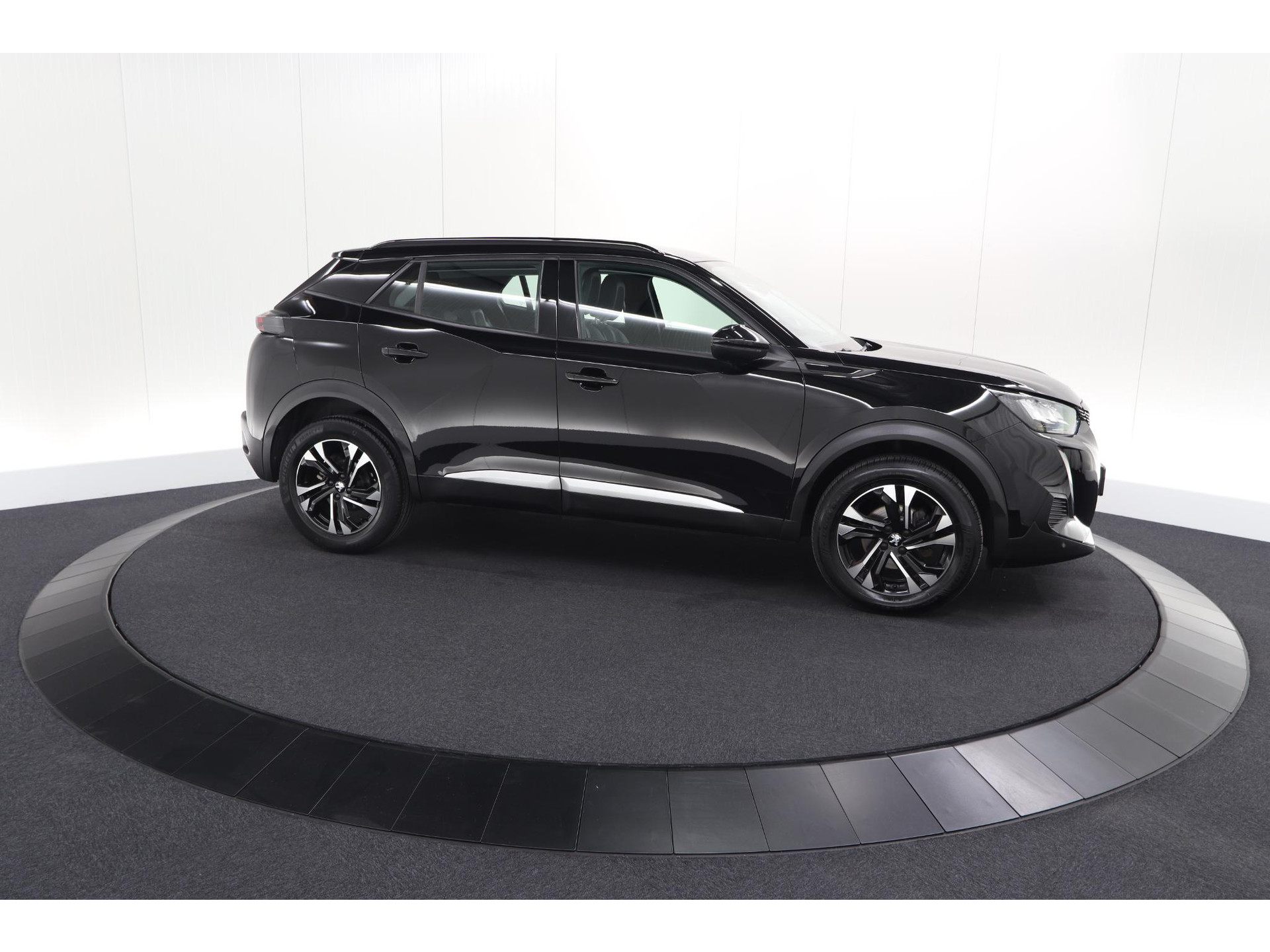 Peugeot 2008 PureTech 130 Blue Lease Allure | Camera | Apple Carplay | Parkeersensoren | Climate Control