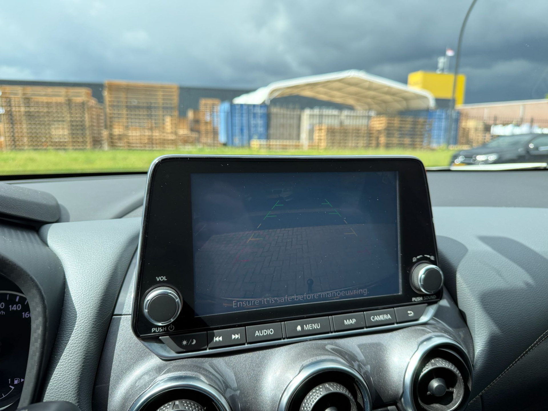 Nissan Juke 1.0 DIG-T N-Connecta | 2E EIGENAAR | 3/6/12MND GARANTIE | 19INCH | NAVI | LED | CARPLAY | CRUISE |