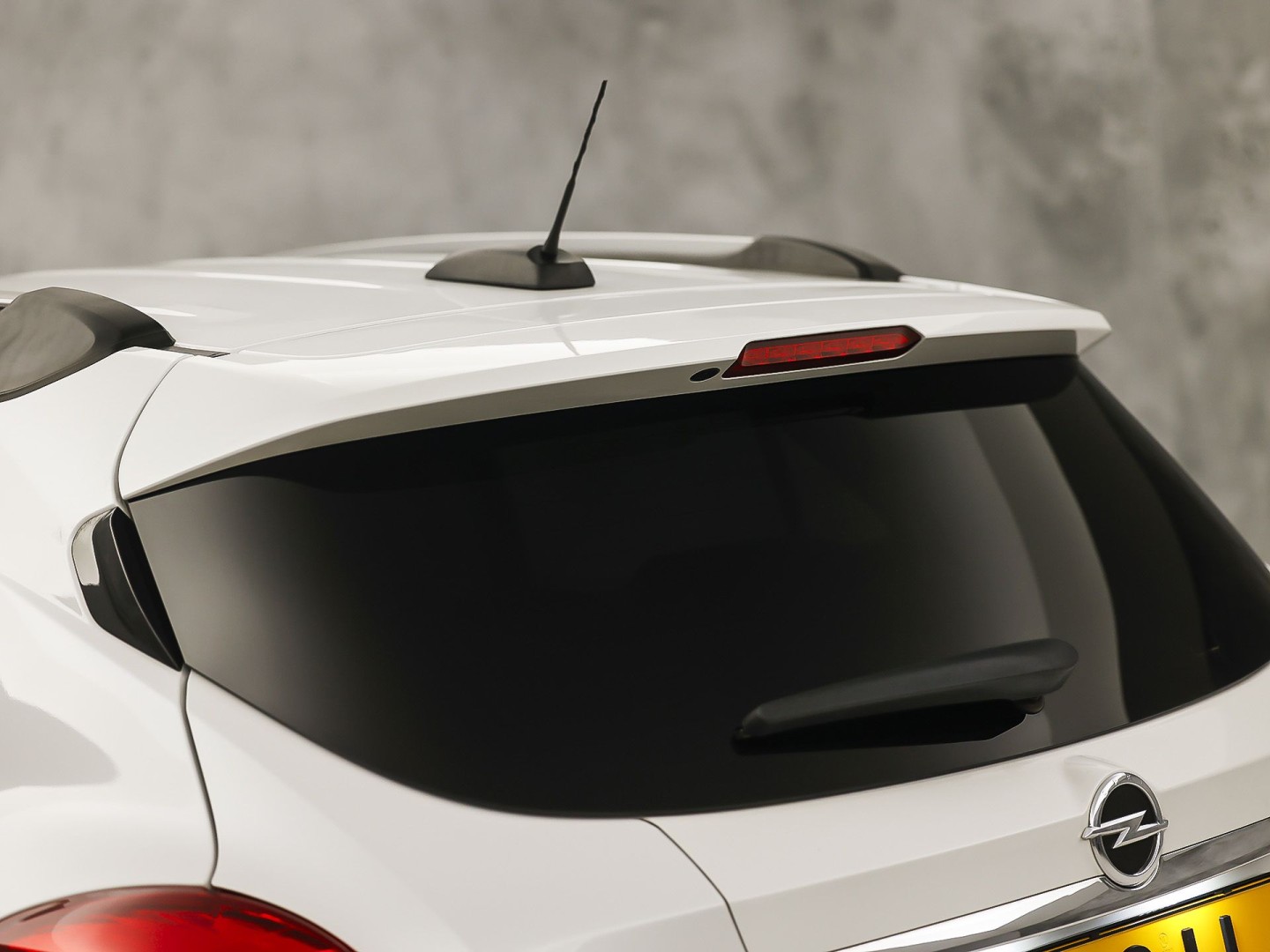 Opel Mokka X 1.4 Turbo Innovation Sport (GROOT NAVI, APPLE CARPLAY, STUUR/STOELVERWARMING, TREKHAAK, LEDER, CRUISE, LM VELGEN, NIEUWE APK)