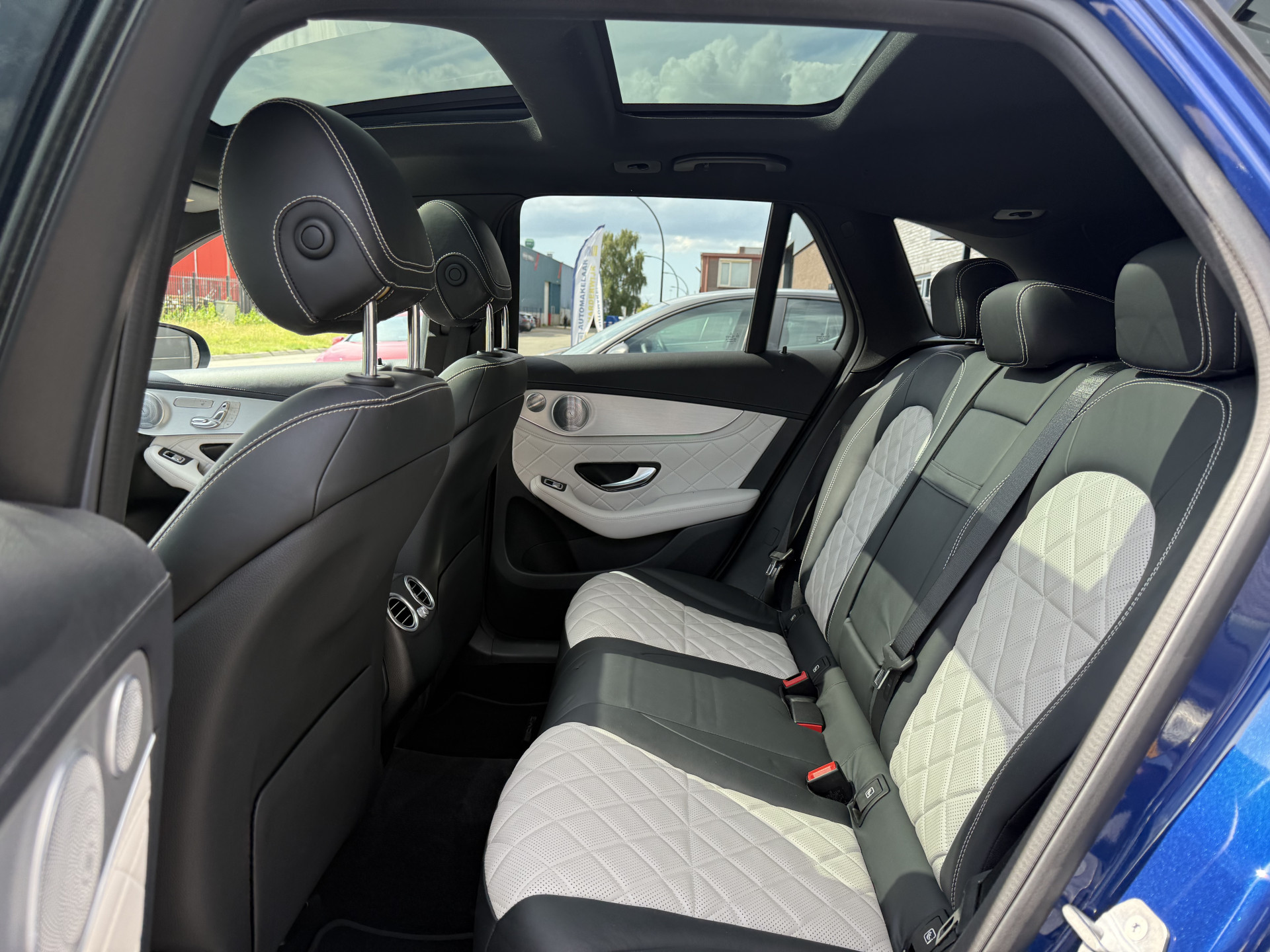Mercedes-Benz GLC-klasse 200 Premium Plus | 2E EIGENAAR | 3/6/12 MND GARANTIE  | LED | BURMESTER | AMG | PANODAK | NAVI | CARPLAY | PARFUM | LEDER |