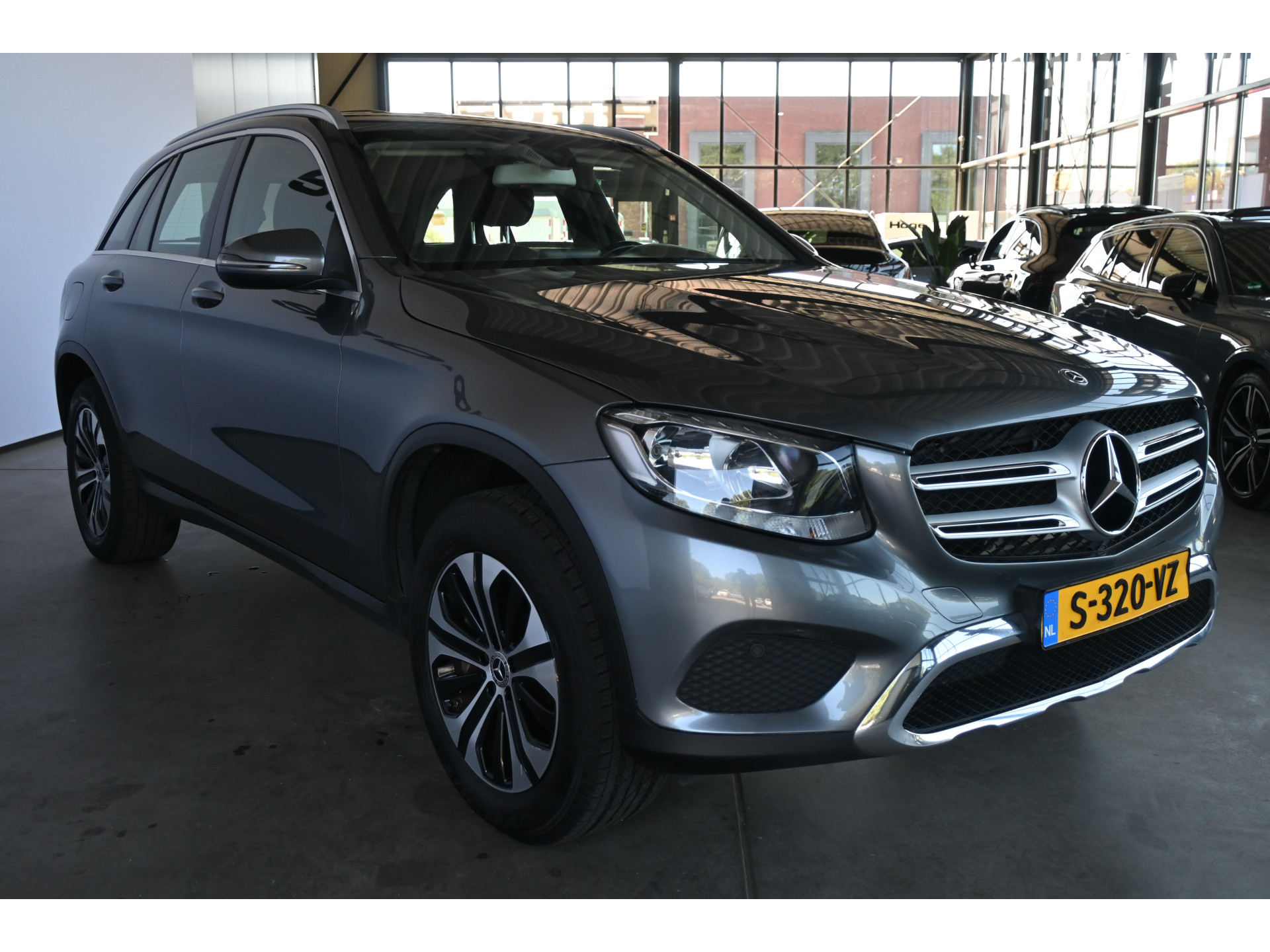 Mercedes-Benz GLC-klasse 350e 4MATIC Business Solution Automaat Navigatie Stoelverwarming Trekhaak Rijklaaprijs! Inruil Mogelijk!