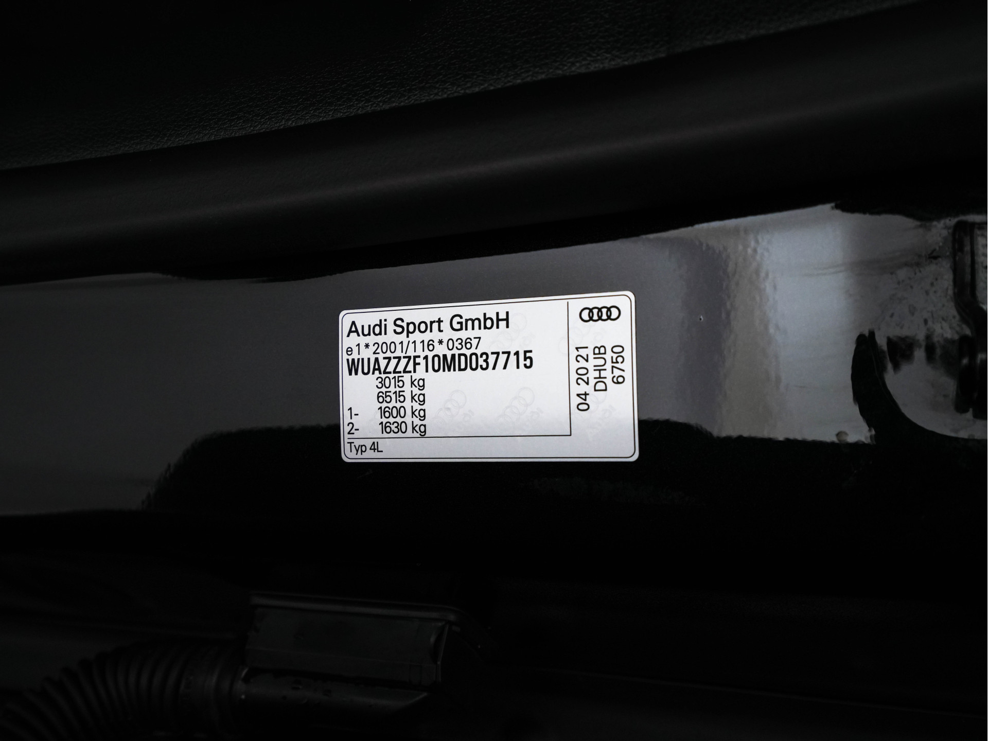 Audi RS Q8 4.0 TFSI quattro *MILLTEK | CERAMIC-BRAKES | PANO | HEAD-UP | CARBON-PACK | LEATHER | MEMORY-PACK | 4-WHEEL-STEERING | AIR-SUSPENSION | BANG&OLFUSEN | ADAPTIVE-CRUISE | BLINDSPOT | TOP-VIEW | SOFT-CLOSE | NIG