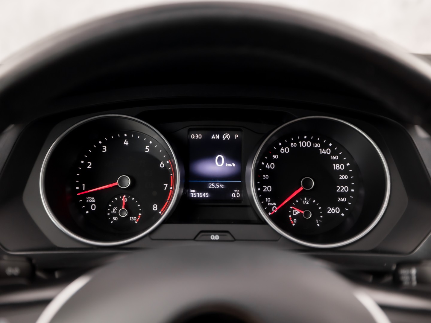 Volkswagen Tiguan Allspace 1.4 TSI Sportline 7 Persoons 150Pk Automaat (APPLE CARPLAY, GROOT NAVI, CLIMATE, GETINT GLAS, SPORTSTOELEN, PARKEERSENSOREN, ADAPTIVE CRUISE, NIEUWSTAAT)