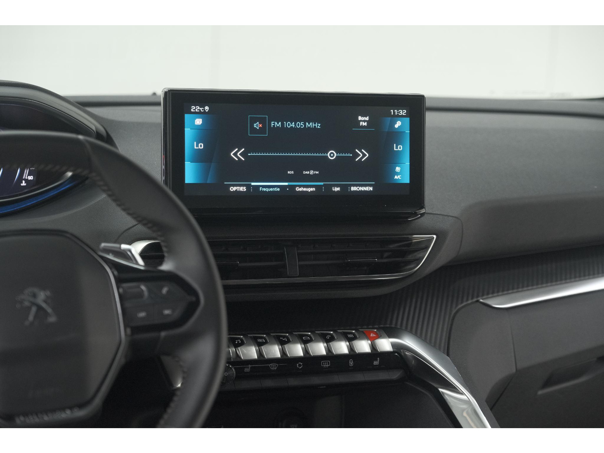 Peugeot 5008 PureTech 130 EAT8 Active Pack | 7 Zitplaatsen | Camera | Navigatie | Apple Carplay | Parkeersensoren