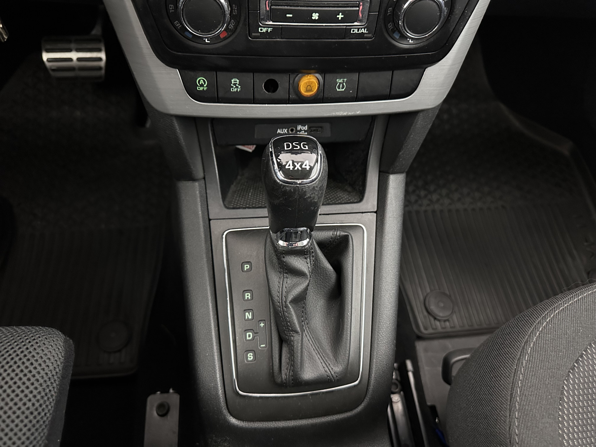 ŠKODA Yeti Outdoor 2.0 TDI Greentech Ambition 4x4 *AIRCO | COMFORT-SEATS | 16''ALU | TOWBAR*