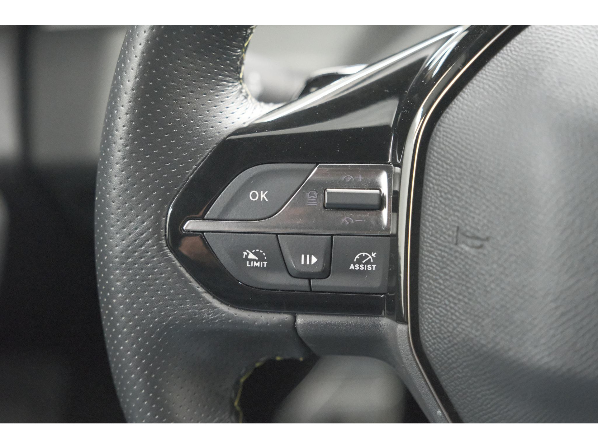 Peugeot 308 PureTech 130 GT | 360 Camera | Stoelen-Pakket | Adaptieve Cruise Control | Apple Carplay