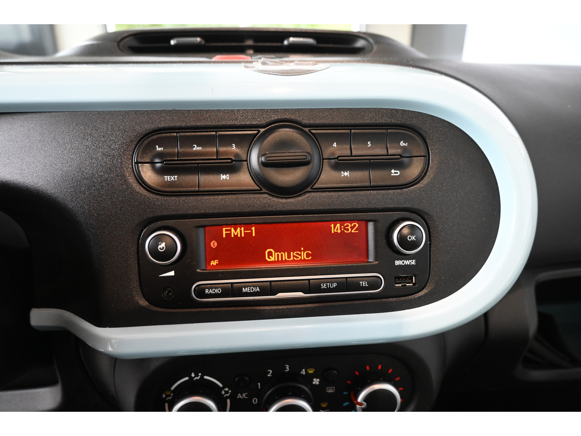 Renault Twingo 1.0 SCe Serie Signature VIVA Airco Schuif / vouwdak Cruise control 100% Onderhouden! Inruil Mogelijk!