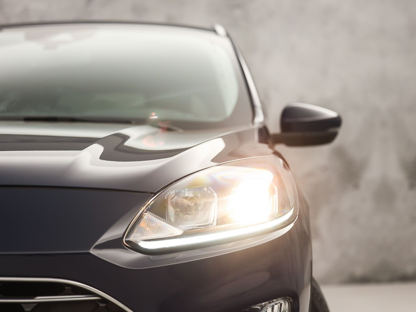 Ford Kuga 2.5 PHEV Titanium 225Pk Automaat (VIRTUAL COCKPIT, APPLE CARPLAY, GROOT NAVI, CAMERA, SPORTSTOELEN, KEYLESS, GETINT GLAS, LANE ASSIST, NIEUWSTAAT)