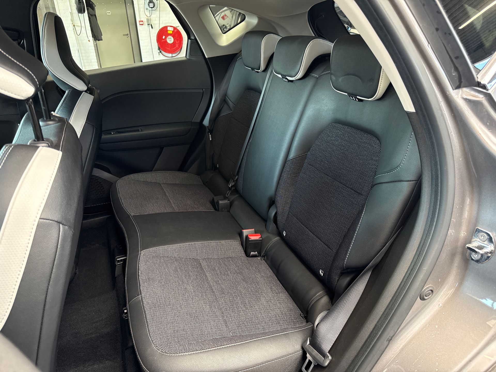 Renault Captur E-Tech full hybrid 145 Techno | CAMERA | NAVI GROOT