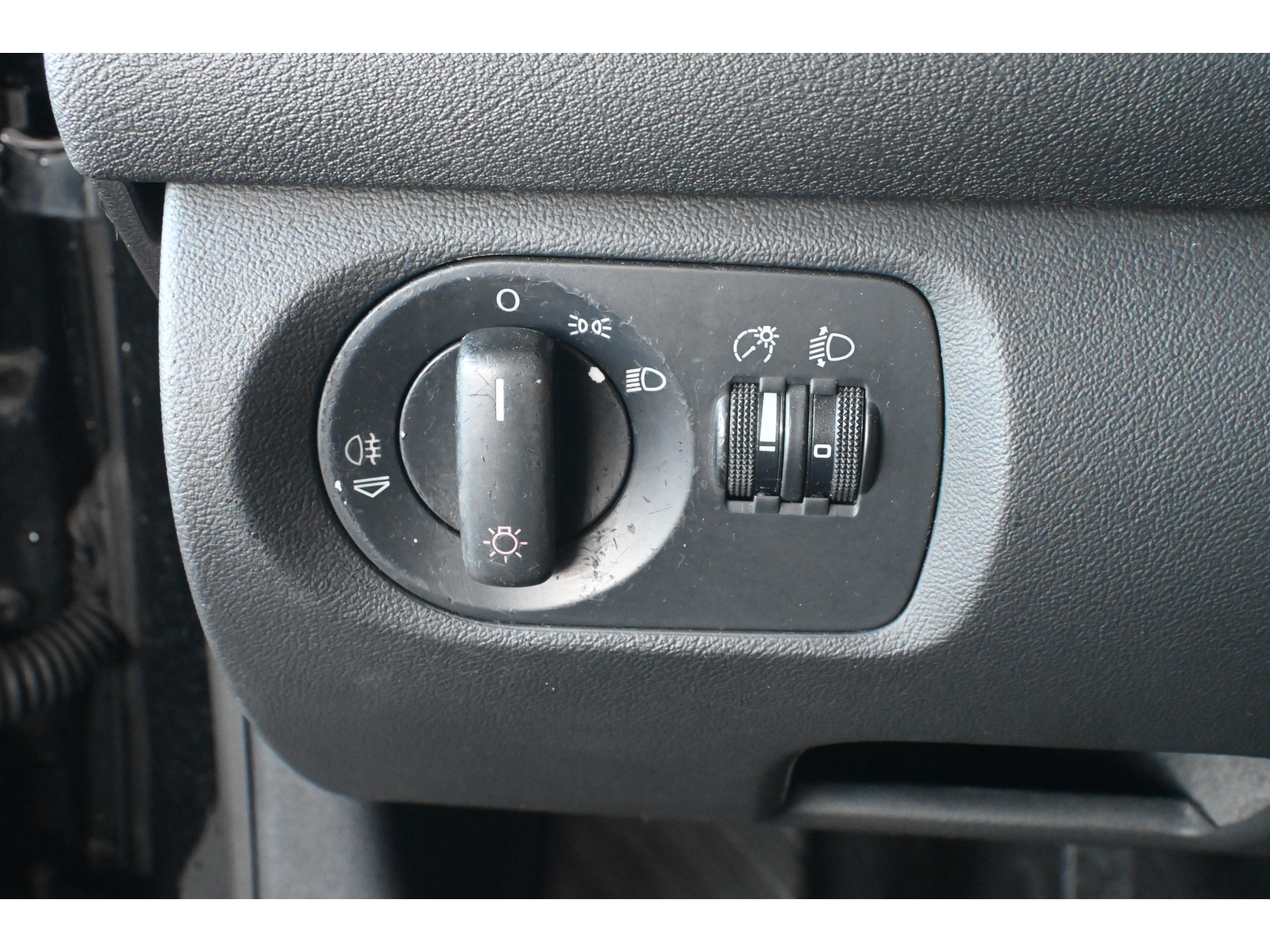 Audi A3 1.6 Attraction Clima Cruise Control Lichtmetaal All in Prijs! Inruil Mogelijk!