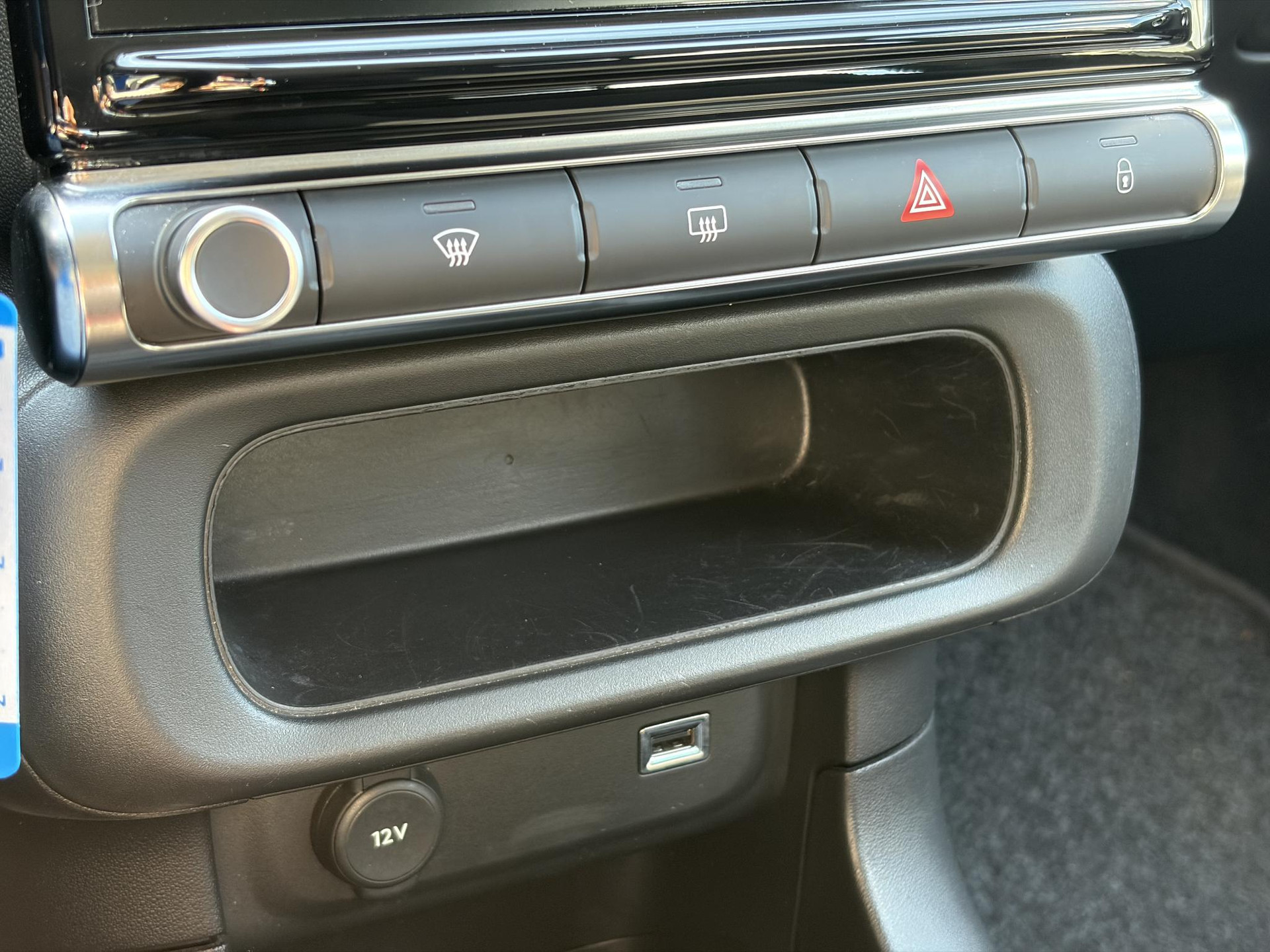Citroen C3 1.2 PureTech S&S Feel Apple Carplay/Android,Trekhaak,Pdc,Navi,Clima,Cruise,Dealer Onderhouden,Rijstrooksensor,Apk tot 06-2027