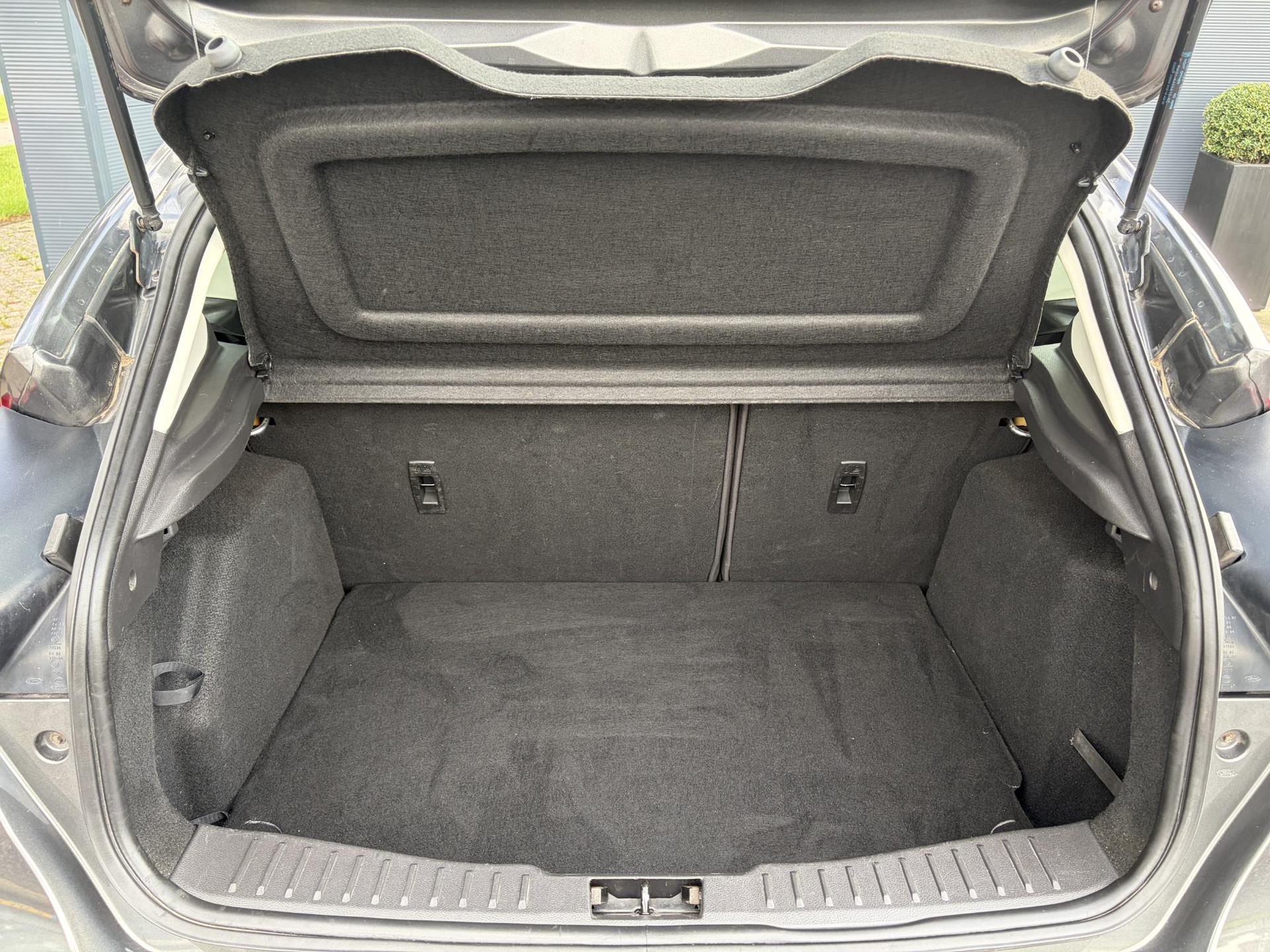 Ford Focus 1.0 Titanium Edition ✓1e Eigenaar✓125pk✓Recent Beurt gehad✓Dealer Onderhouden✓Navi✓6 Bak✓Pdc V+A✓Clima✓Cruise✓Lm velgen✓4 Elekt Ramen✓N.A.P✓Apk tot 03-2027