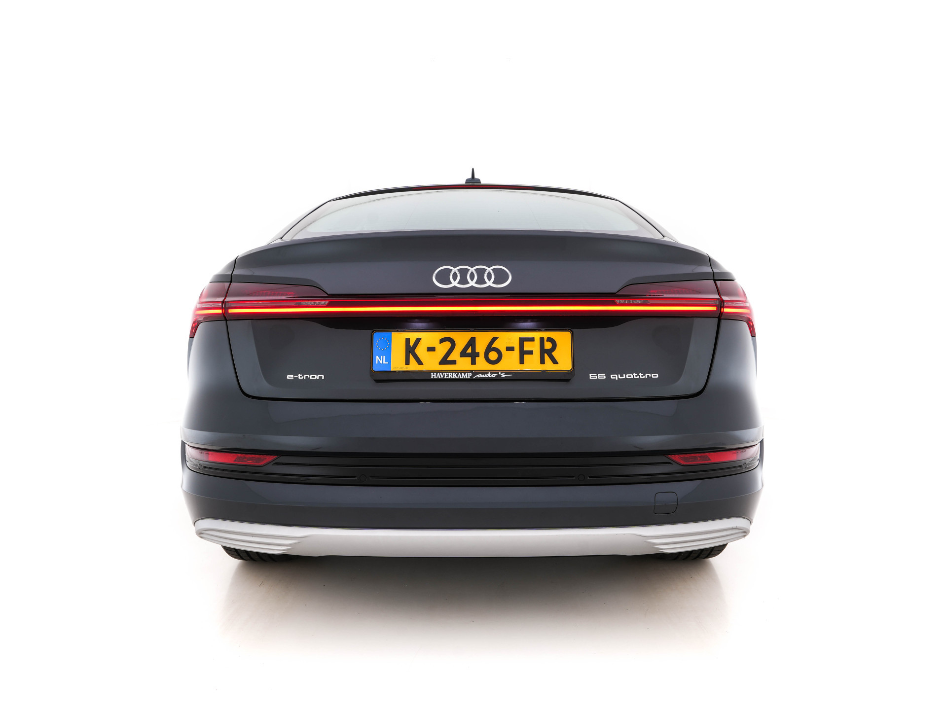 Audi e-tron Sportback 55 Quattro Business edition 95 kWh [ 3-Fase ] {SOH-100%} (INCL-BTW) *DIGI-COCKPIT | FULL-LED | MEMORY-PACK | DAB | KEYLESS | NAVI-FULLMAP | SHIFT-PADDLES | AUDI-SOUND | COMFORT-SEATS | 20''ALU*