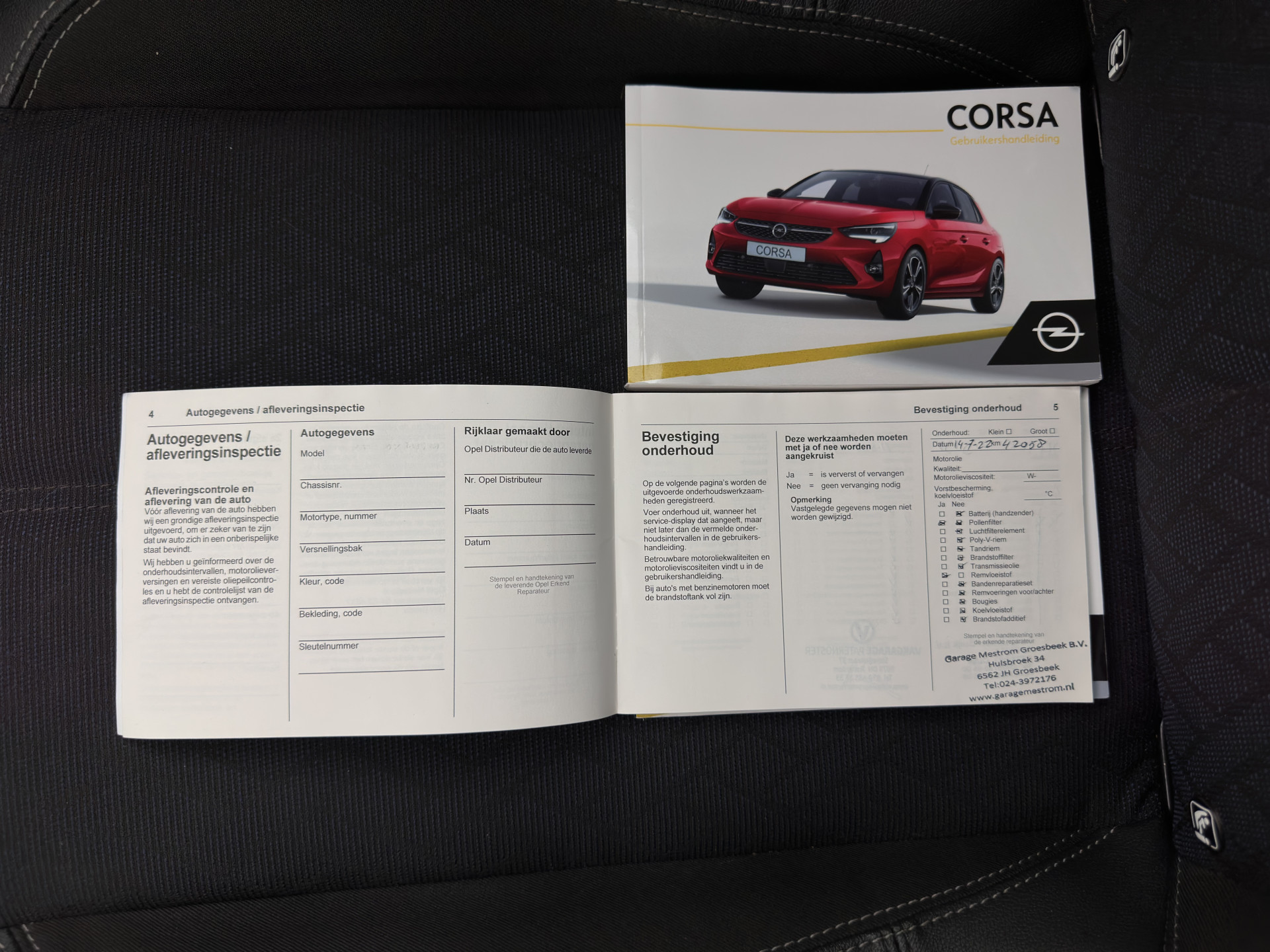 Opel Corsa-e Elegance 50 kWh [3-FASE] {SOH-90%} (INCL-BTW) Aut.*FULL-LED | DIGI-COCKPIT | LEATHER-MICROFIBRE | CARPLAY | CAMERA | ECC | KEYLESS | CRUISE | DAB | 16'' ALU*