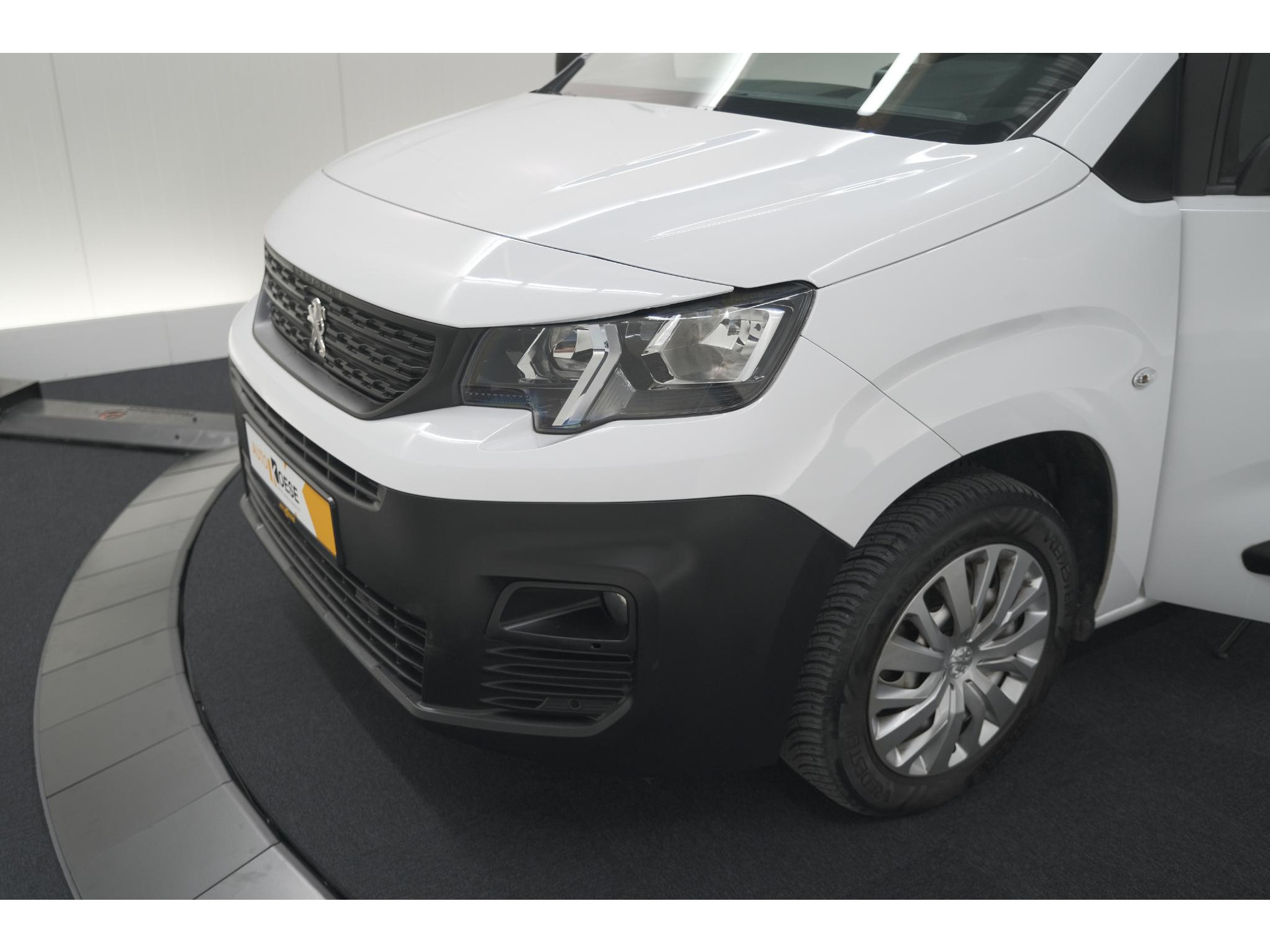 Peugeot Partner 1.5 BlueHDi 100 S&S L1 | Trekhaak | Camera | Apple Carplay | Laadruimte-Pakket