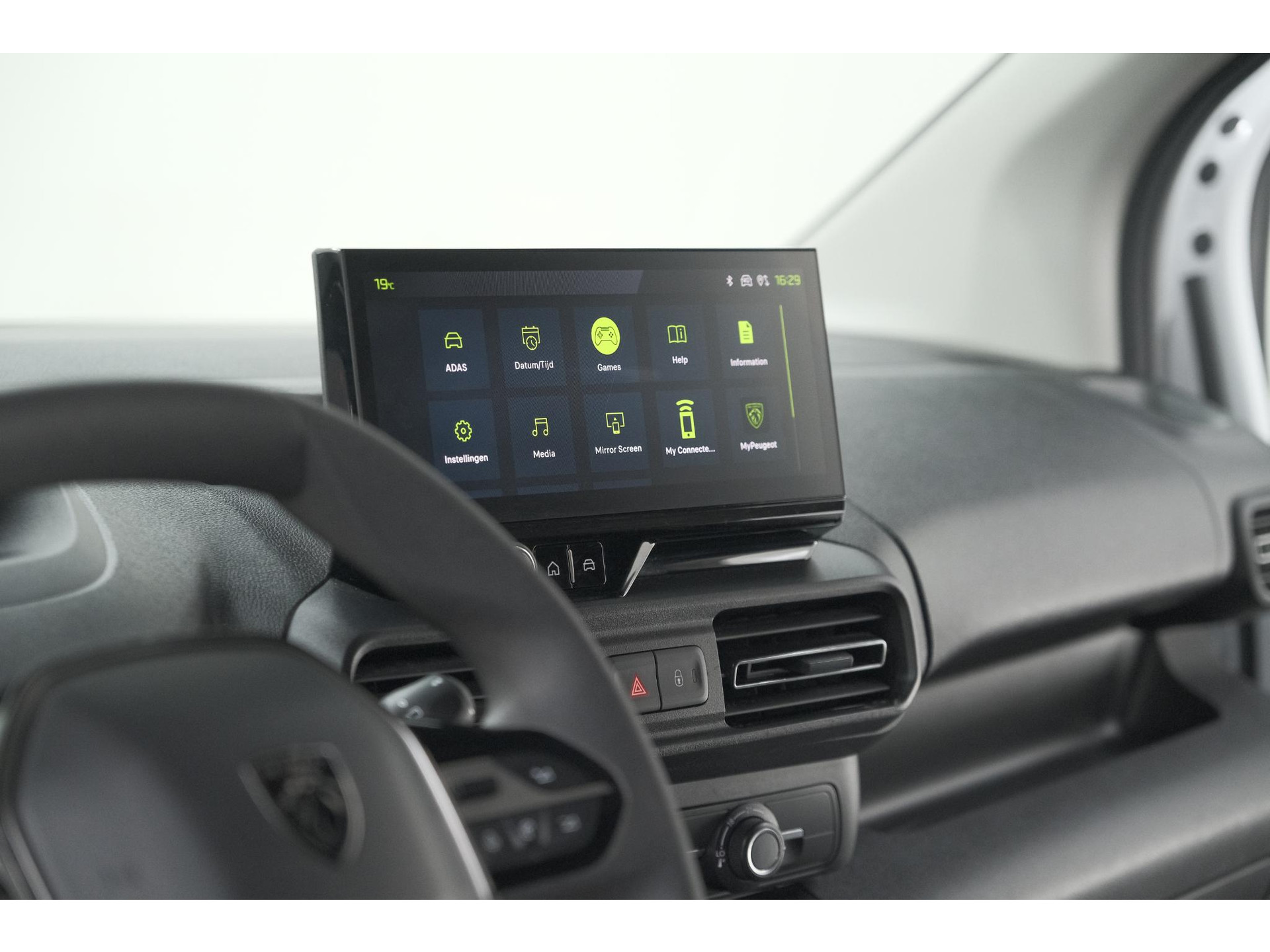 Peugeot Partner 1.5 BlueHDi 130 EAT8 S&S L1 | Trekhaak | Laadruimte-Pakket | Camera | Dodehoekdetectie