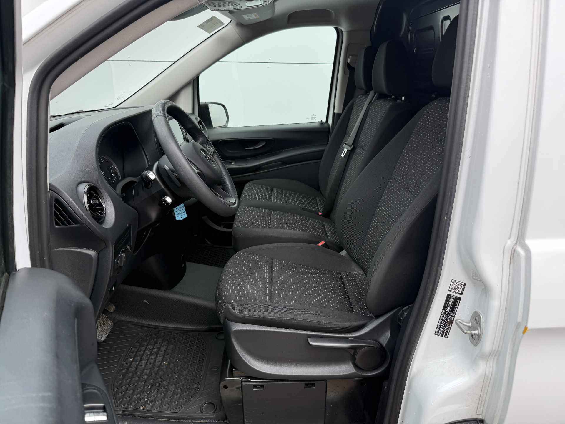 Mercedes-Benz Vito 114 1.9 CDI Automaat L2H1 Achterklep Climate Control Cruise Control Trekhaak Carplay Camera