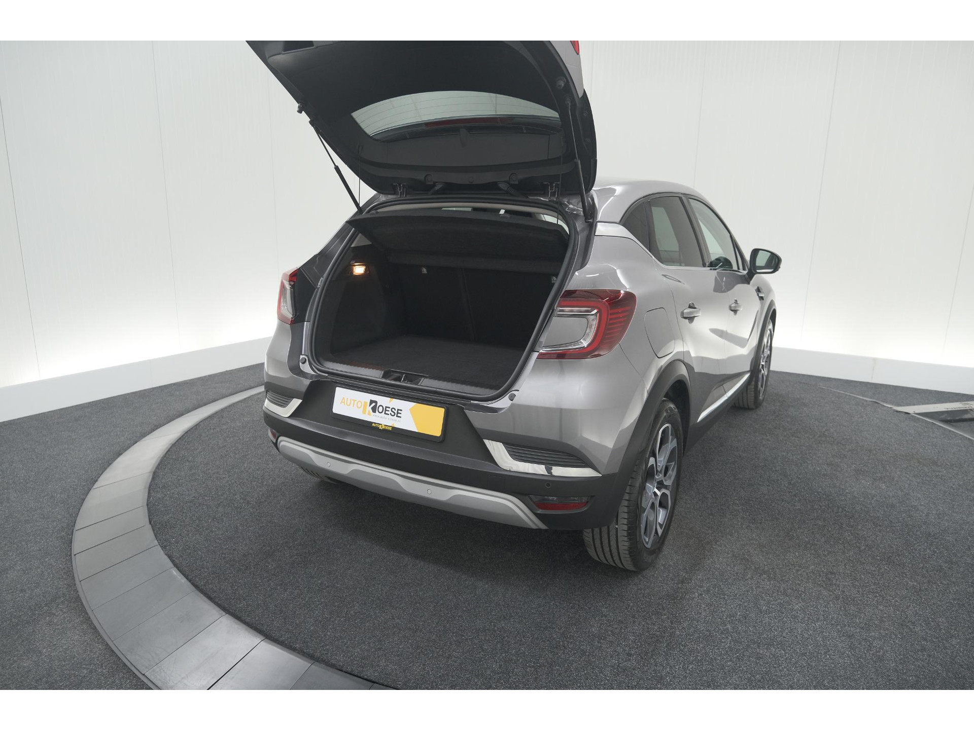 Renault Captur 1.6 E-Tech Plug-in Hybrid 160 Intens | Parkeersensoren | Apple Carplay | Navigatie | Climate Control