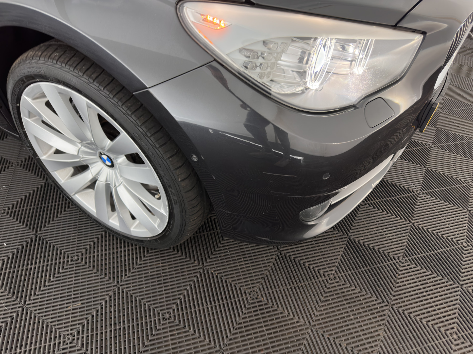 BMW 5-serie Gran Turismo 520d High Executive Aut. *HEAD-UP | ADAPTIVE-CRUISE | LUXURY-LEATHER | XENON | MEMORY-PACK | TOP-VIEW | HIFI-SOUND | NAVI-FULLMAP | ECC | PDC*