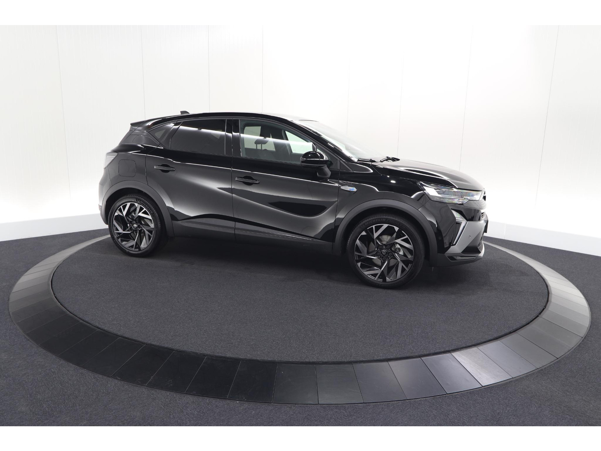Renault Captur 1.8 E-Tech full hybrid 160 esprit Alpine | Rondom Camerazicht | Adaptieve Cruise Control | Navigatie