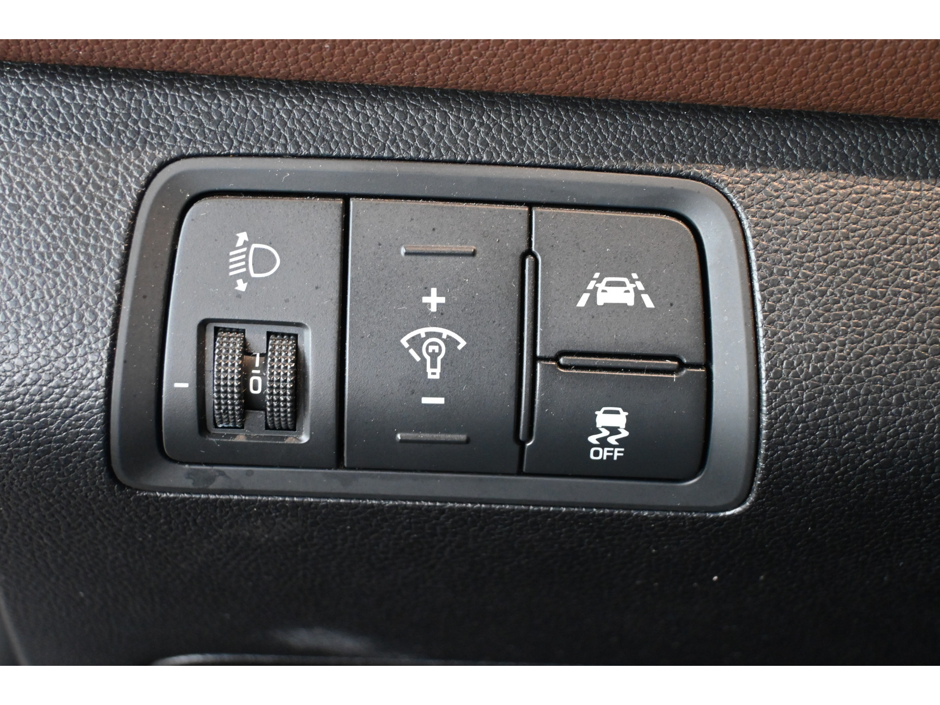 Hyundai i20 1.2 HP i-Motion Nap! Airco Cruise control Trekhaak Rijklaarprijs Inruil Mogelijk!
