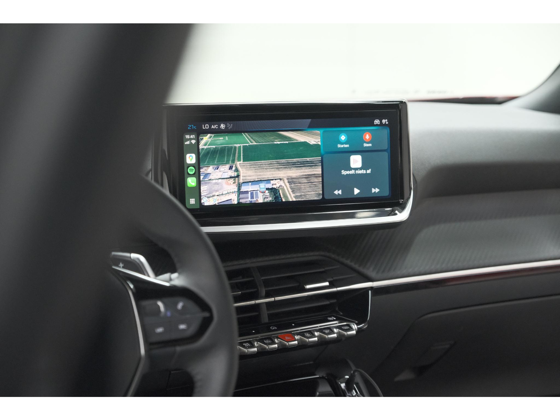 Peugeot 2008 1.2 Hybrid 145 Allure | 360 Camera | Adaptieve Cruise Control | Dodehoekdetectie | Apple Carplay