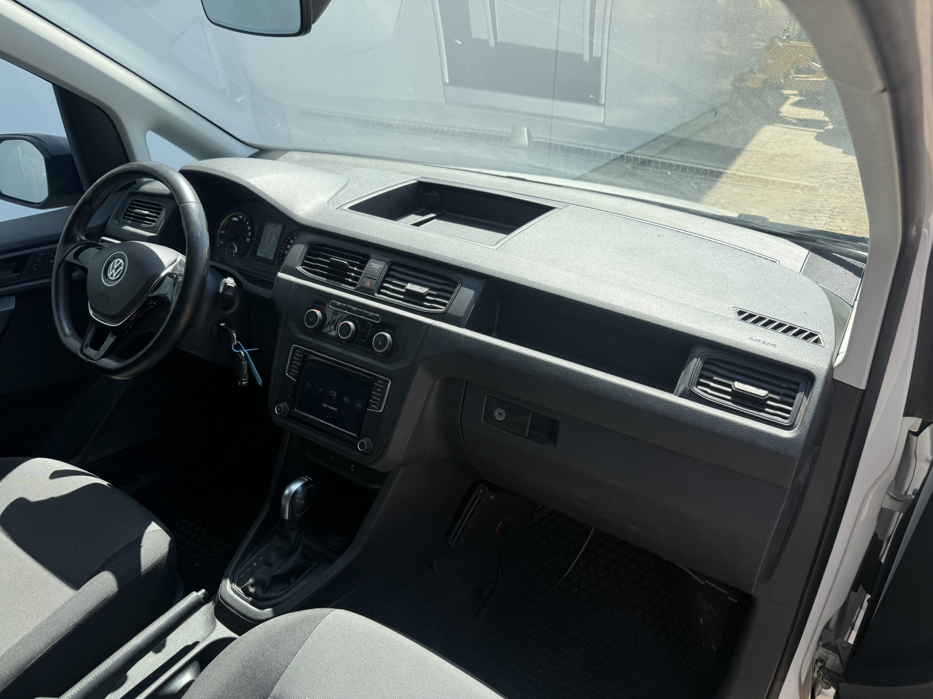 Volkswagen e-Caddy 37kWh 113PK L2H1 Elektrisch Caddy ABT Maxi 37,3kWh 159km WLTP Trekhaak Airco Stoelverwarming Parkeersensoren