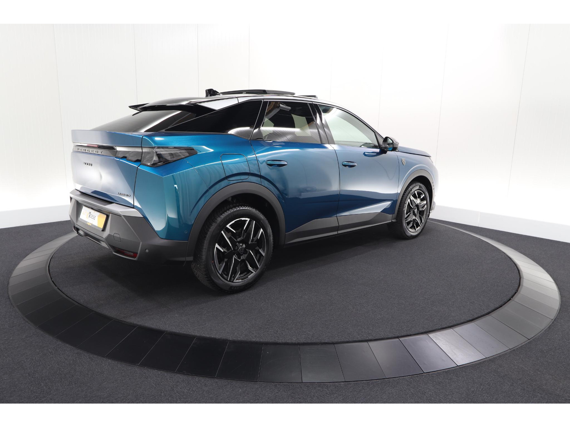 Peugeot 3008 1.2 Hybrid 145 GT | Panoramadak | Focal Hi-Fi | 360 Camera | Elektronische kofferklep