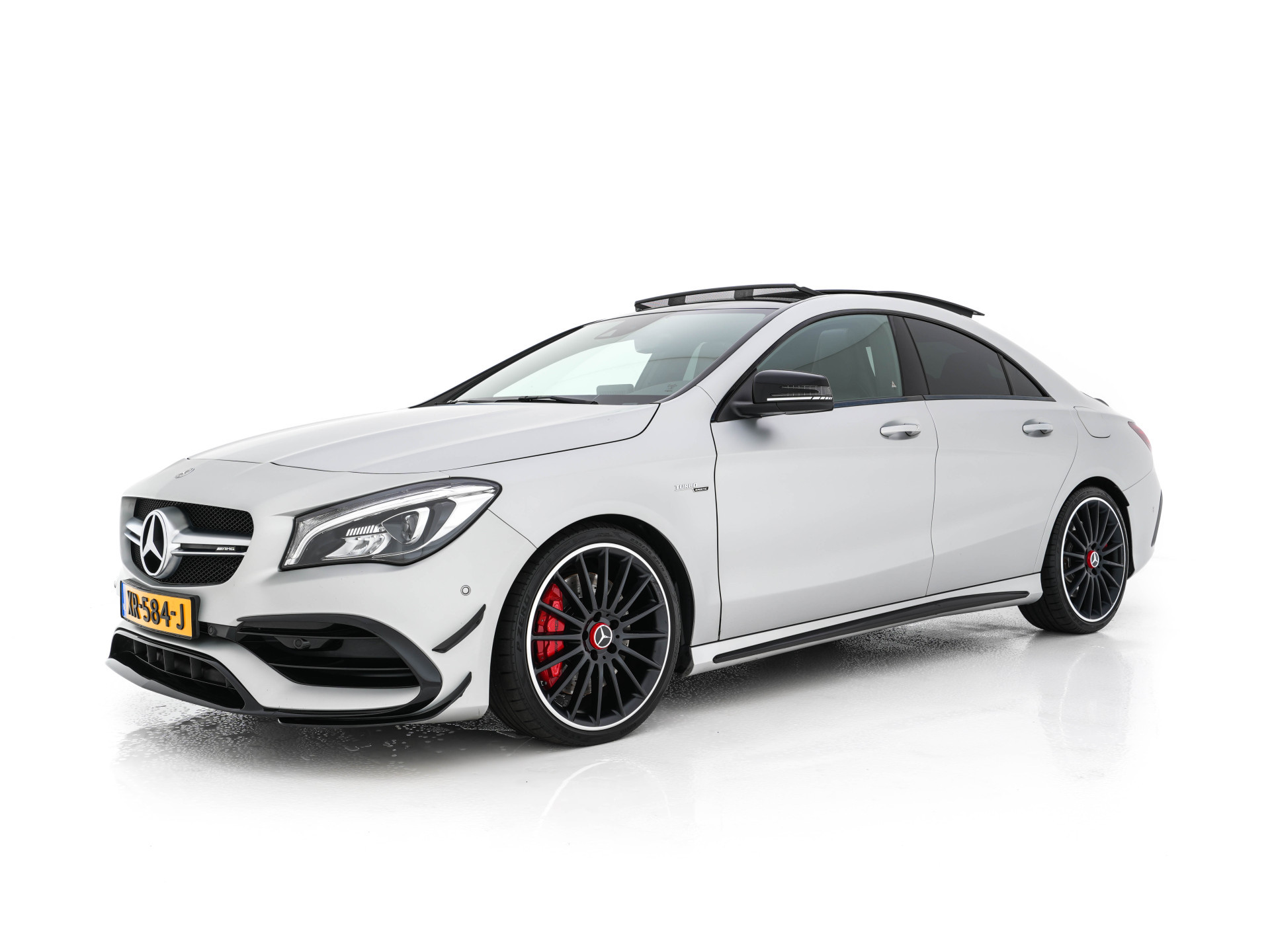 Mercedes-Benz CLA-klasse AMG 45 4MATIC Ambition Aut. *PANO | AMG-AERO-PACK | RECARO-SPORTSEATS | MICROFIBRE | FULL-LED | MEMORY-PACK | HARMAN/KARDON-SURROUD | KEYLESS | HEATED-SEATS | NAVI-FULLMAP | SHIFT-PADDLES | 19''ALU*