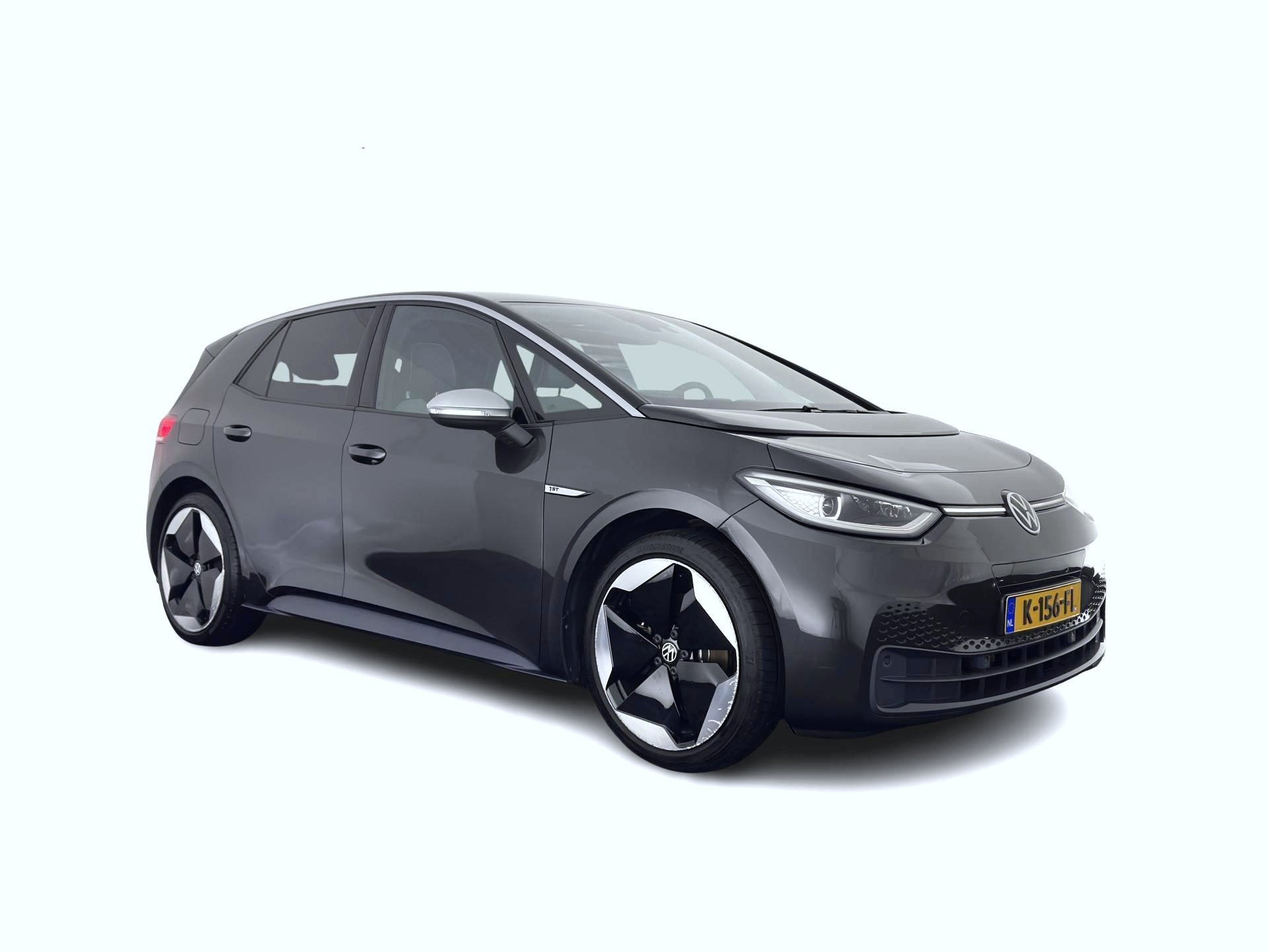 Volkswagen ID.3 First Max 58 kWh [ 3-Fase ] {SOH-90%} (INCL-BTW) *PANO | HEAD-UP | ADAPTIVE-CRUISE | FULL-LED | BLIND-SPOT | CAMERA | KEYLESS | MICROFIBRE | AMBIENT-LIGHT | NAVI-FULLMAP | DAB+ | ECC | HEATED-SPORTSEATS | DIGI-COCKPIT | 20"ALU*