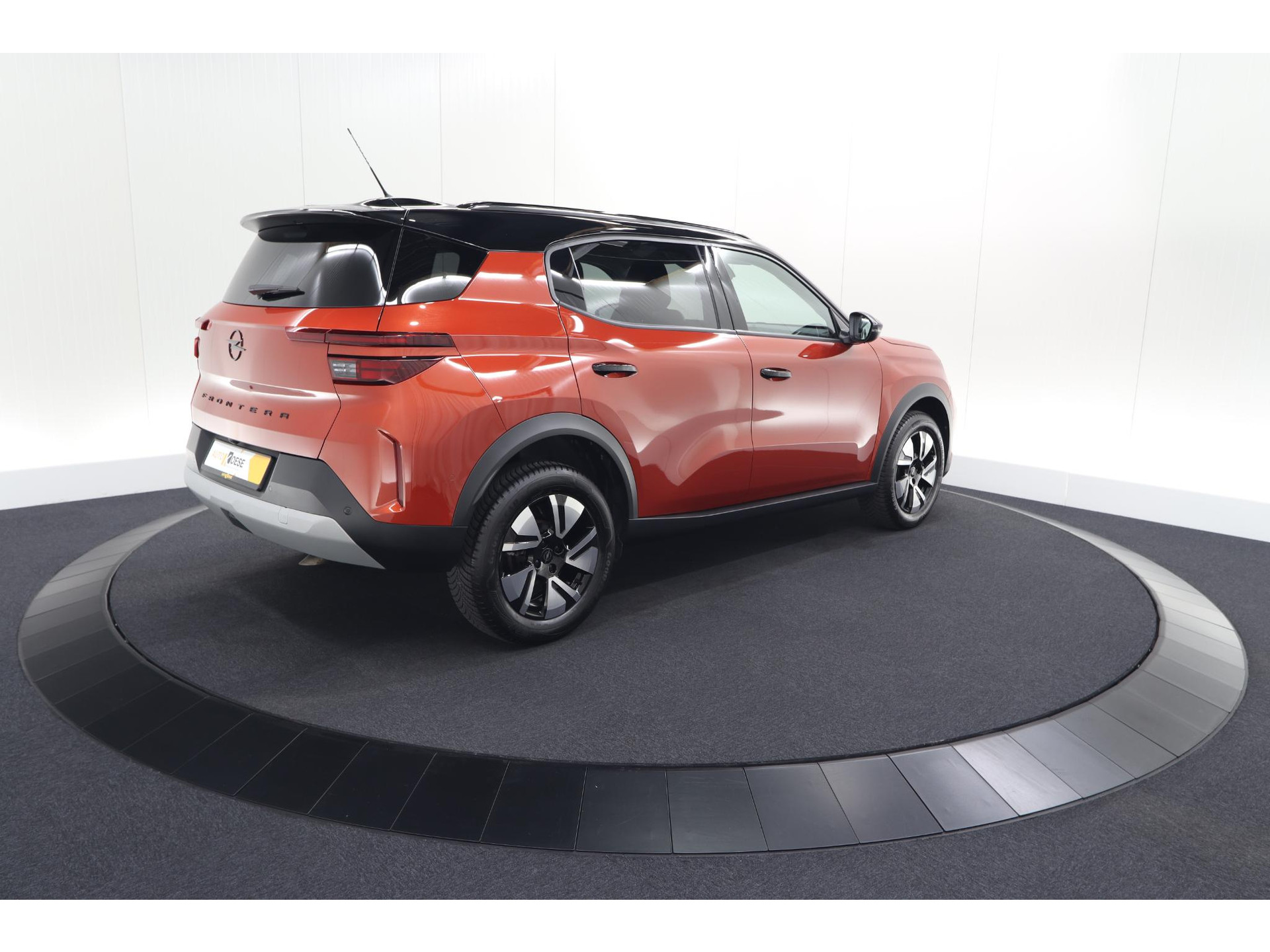 Opel Frontera 1.2 Turbo Hybrid 110 GS | Kanyon Orange | Camera | Dodehoekdetectie | Apple Carplay