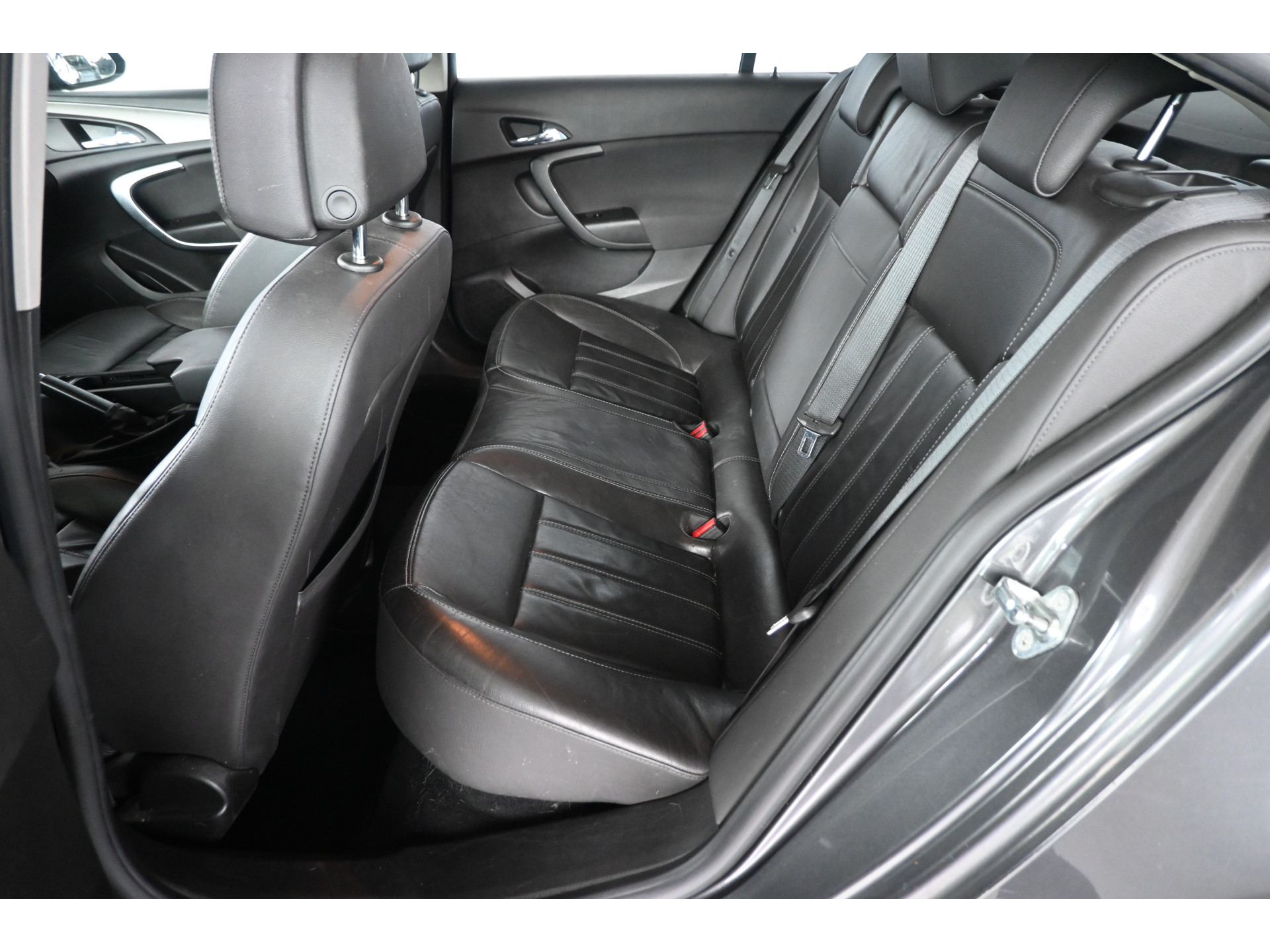 Opel Insignia 2.0 CDTI EcoFLEX Edition Airco Cruise control Trekhaak Navigatie All in Prijs Inruil Mogelijk!