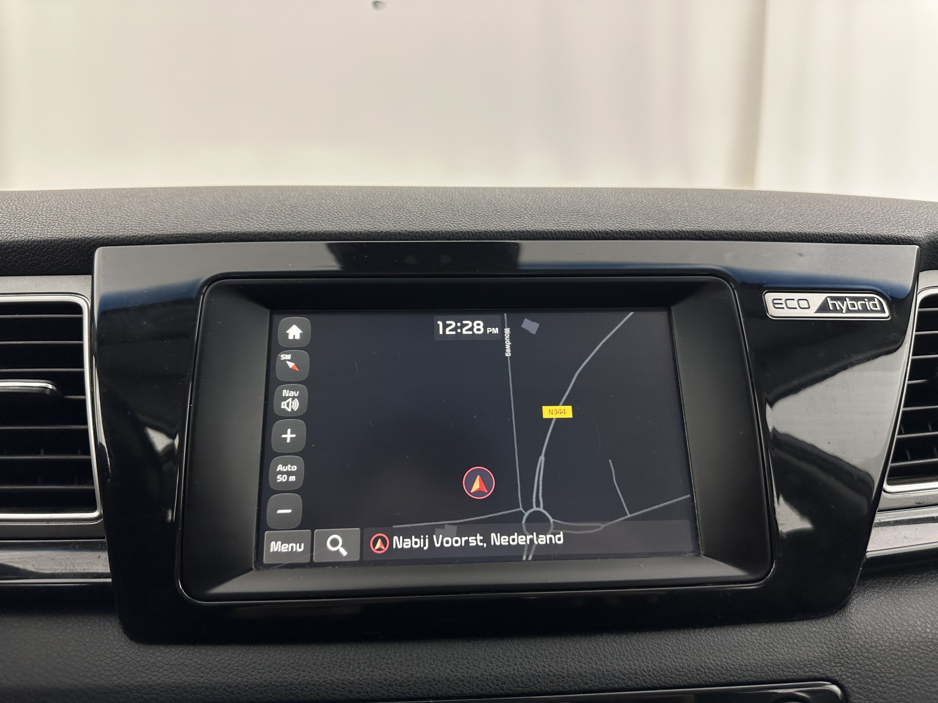 Kia Niro 1.6 GDi Hybrid ExecutiveLine (INCL.BTW) Aut. *LEATHER-FABRIC | NAVI-FULLMAP | KEYLESS | CAMERA | COMFORT-SEATS | DIGI-COCKPIT | LANE-ASSIST | ECC | CARPLAY | PDC | TOWBAR | 16''ALU*