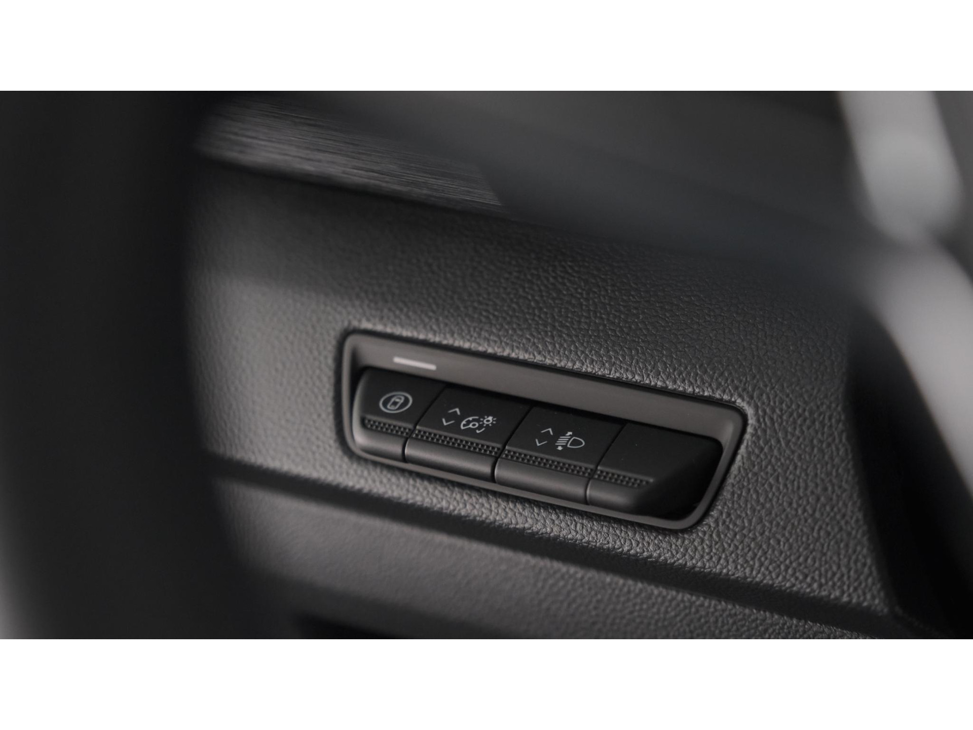 Renault Trafic 2.0 Blue dCi EDC 170 T29 L2H1 Extra DC | 6 Zitlplaatsen | Camera | Navigatie | Climate Control | Dubbele Cabine