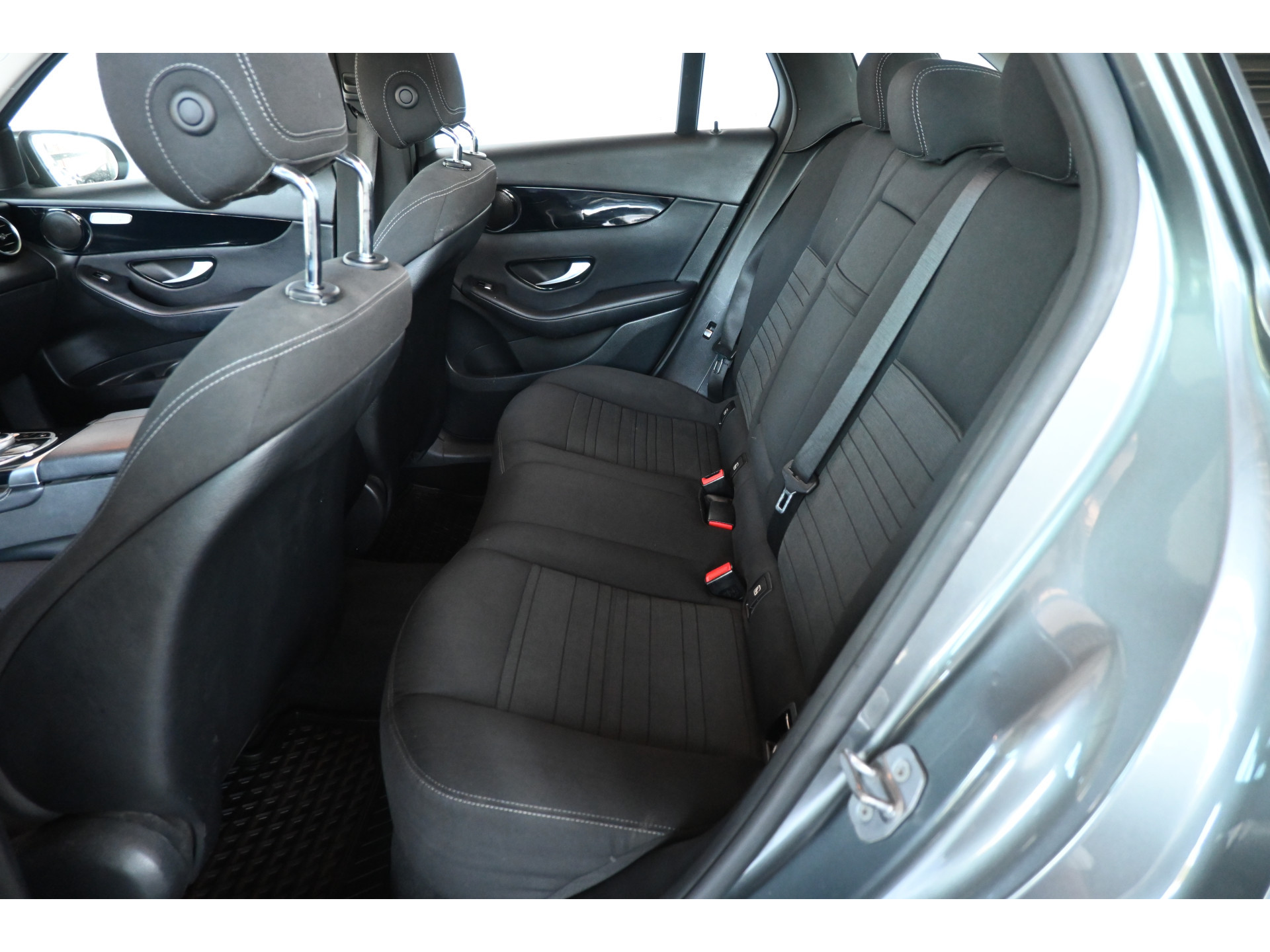 Mercedes-Benz GLC-klasse 350e 4MATIC Business Solution Automaat Navigatie Stoelverwarming Trekhaak Rijklaaprijs! Inruil Mogelijk!