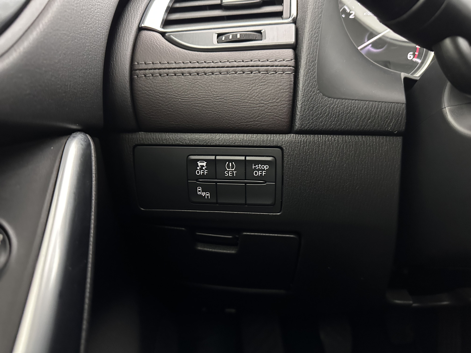 Mazda 6 Sportbreak 2.2D SkyActiv-D 150 Skylease GT *LEATHER | FULL-LED | MEMORY-PACK | HEATED-SPORTSEATS | BLINDSPOT | KEYLESS | DAB+ | NAVI-FULLMAP | ECC | PDC | CRUISE | PRIVACYGLASS |  17''ALU*