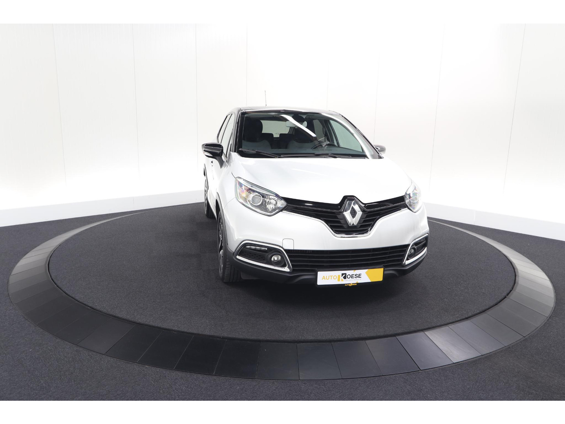 Renault Captur TCe 120 EDC Dynamique | Trekhaak | Camera | Climate Control | Navigatie