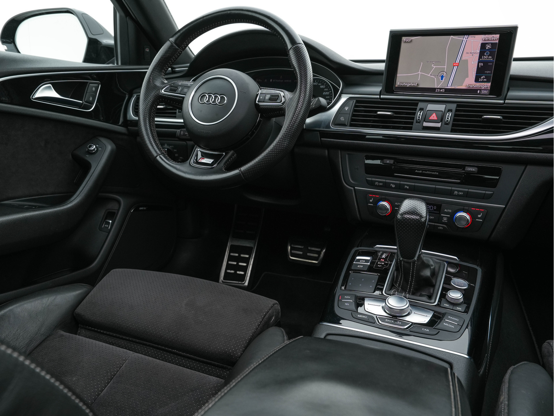 Audi A6 Avant 3.0 TDI Quattro S-Line Aut. *PANO | NAVI-FULLMAP | LEATHER-ALCANTARA | BI-XENON | BOSE-SURROUND | DAB | CAMERA | ECC | HEATED-SPORTSEATS | PDC | CRUISE | TOWBAR | KEYLESS | 20"ALU*