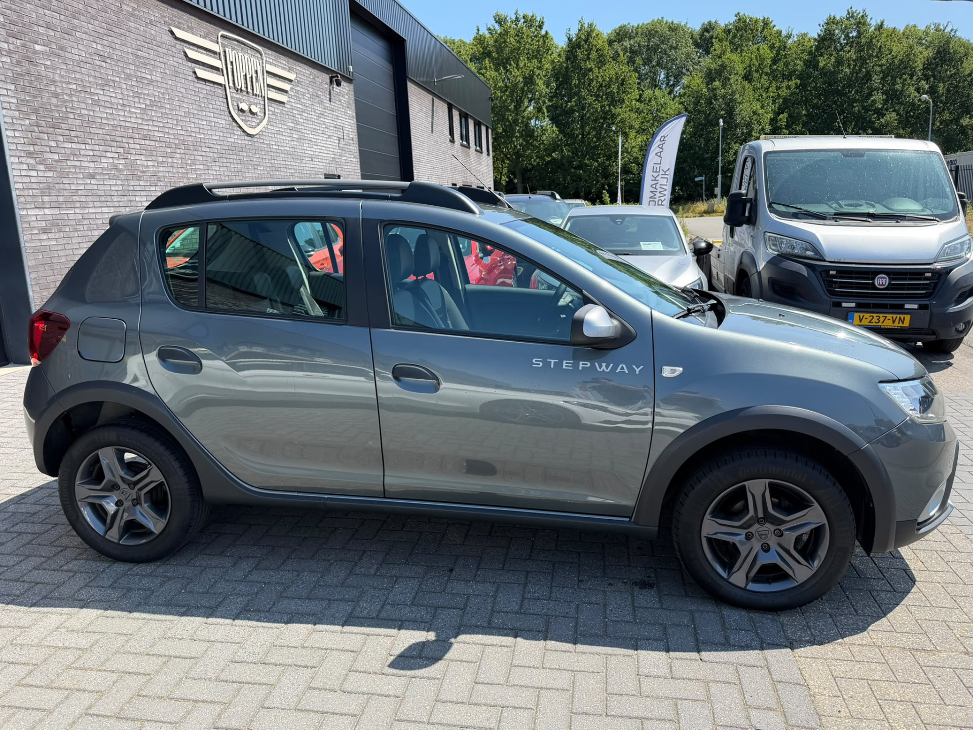 Dacia Sandero 0.9 TCe SL Stepway | 1E EIGENAAR | AUTOMAAT | 3/6 OF 12 MND GARANTIE | NAVI | CAMERA |