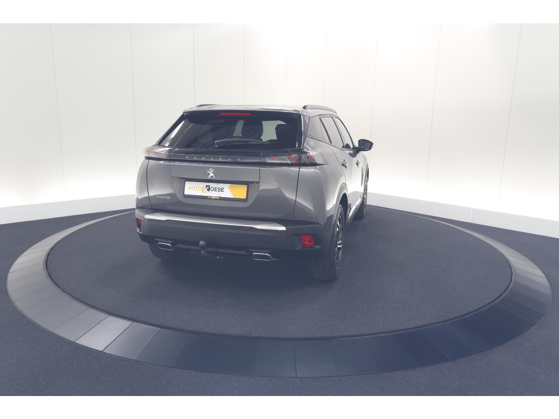 Peugeot 2008 PureTech 130 EAT8 Allure Pack | Trekhaak | Camera | Navigatie | Parkeersensoren