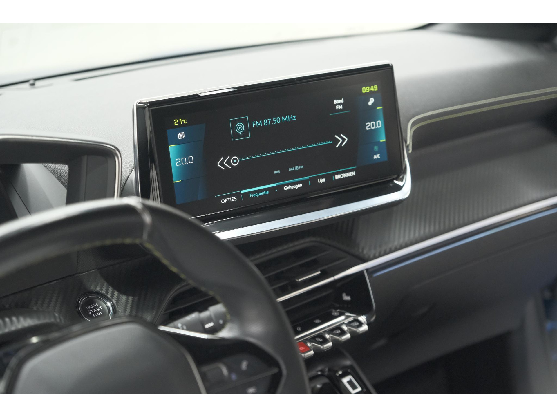 Peugeot e-208 EV GT Pack 50 kWh | Camera | Adapieve Cruise Control | Stoelverwarming | 3 FASE