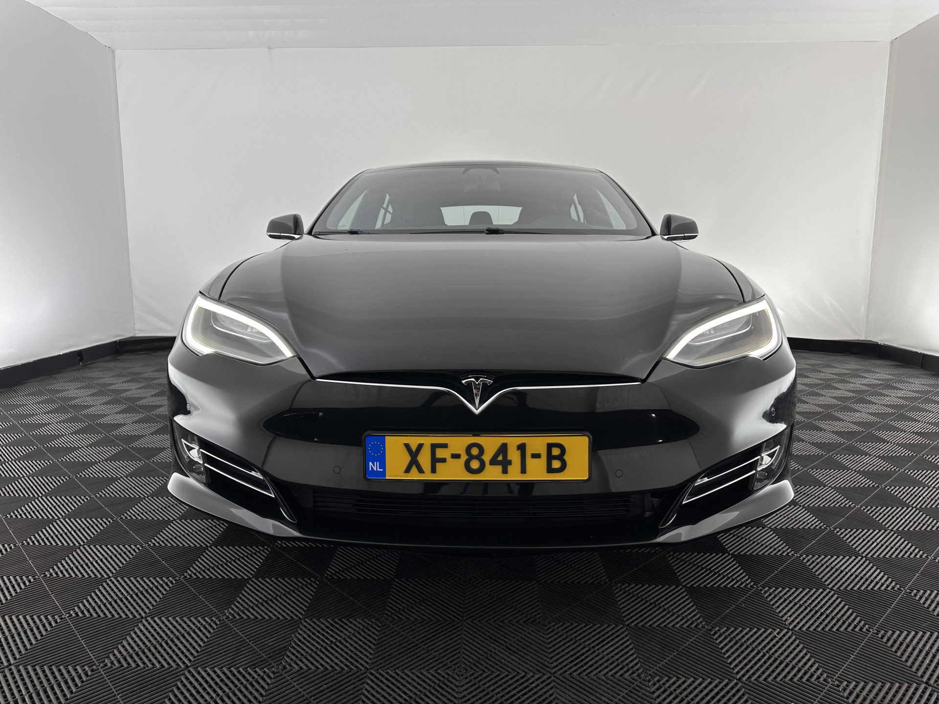 Tesla Model S 75D Base AWD [ 3-Fase-17kW ] {SOH-85%} (INCL-BTW) Aut. *PANO-WINDOW | LEATHER | AIR-SUSPENION | FULL-LED | NAVI-FULLMAP | KEYLESS | MEMORY-PACK | HEATED-COMFORTSEATS | DIGI-COCKPIT | CARBON-INLAY | AUTO-PILOT | 19"ALU*