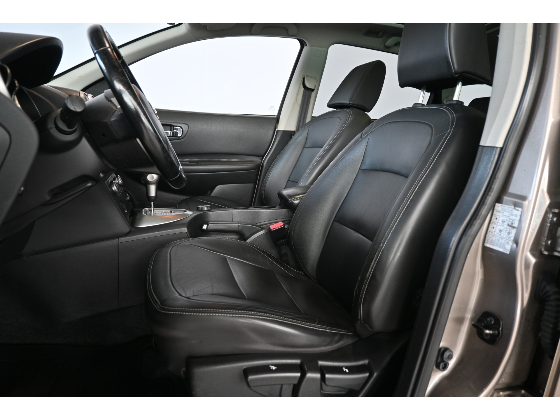 Nissan Qashqai +2 2.0 Tekna 4WD Automaat Clima Panoramadak 7-Persoons Navigatie Licht metaal Inruil mogelijk