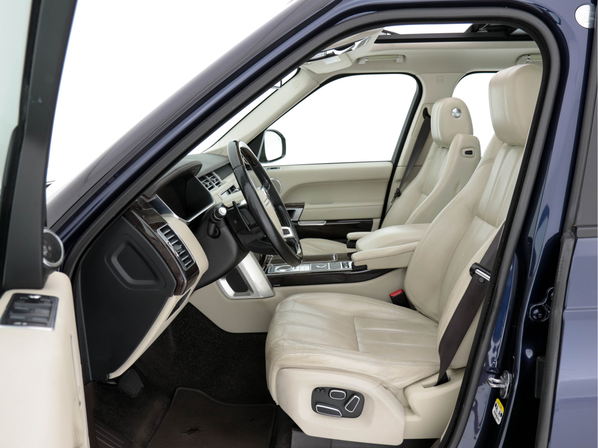 Land Rover Range Rover 3.0 TDV6 Vogue Aut. *PANO | LEATHER | NAVI-FULLMAP | DIGI-COCKPIT | SURROUND-VIEW | BI-XENON | MERIDIAN-AUDIO | MEMORY-PACK | AIR SUSPENSION | HEATED-COMFORTSEATS | SHIFT-PADDLES | 20"ALU*