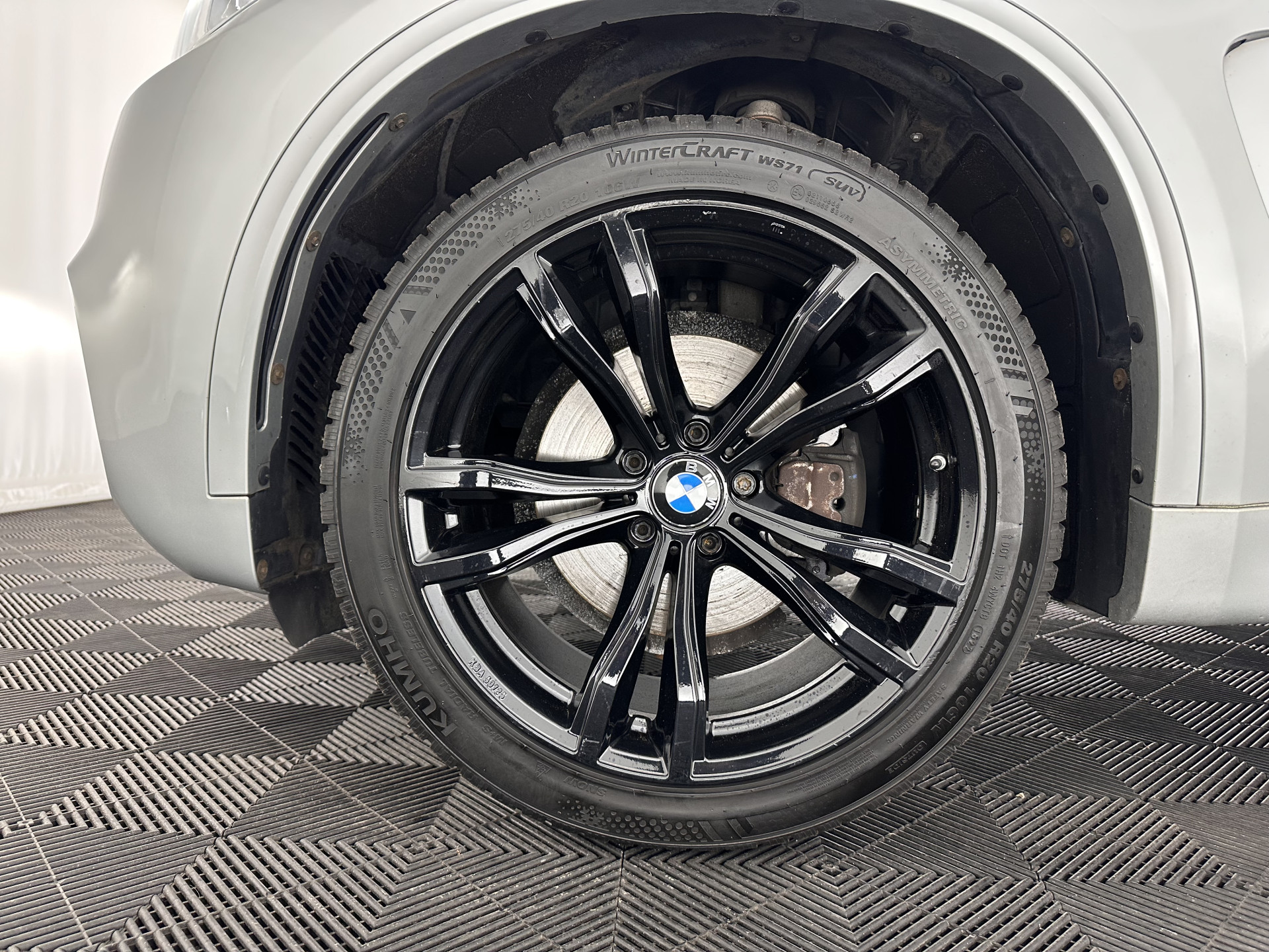 BMW X5 xDrive30d M-Sport High Executive (INCL-BTW) Aut. *PANO | FULL-LED | SOFTCLOSE | LEATHER | TOPVIEW | BLINDSPOT | HARMAN/KARDON | MEMORY-PACK | AMBIENTLIGHT | KEYLESS | DAB+ | HEATED-COMFORTSEATS | TOWBAR | 20"ALU*
