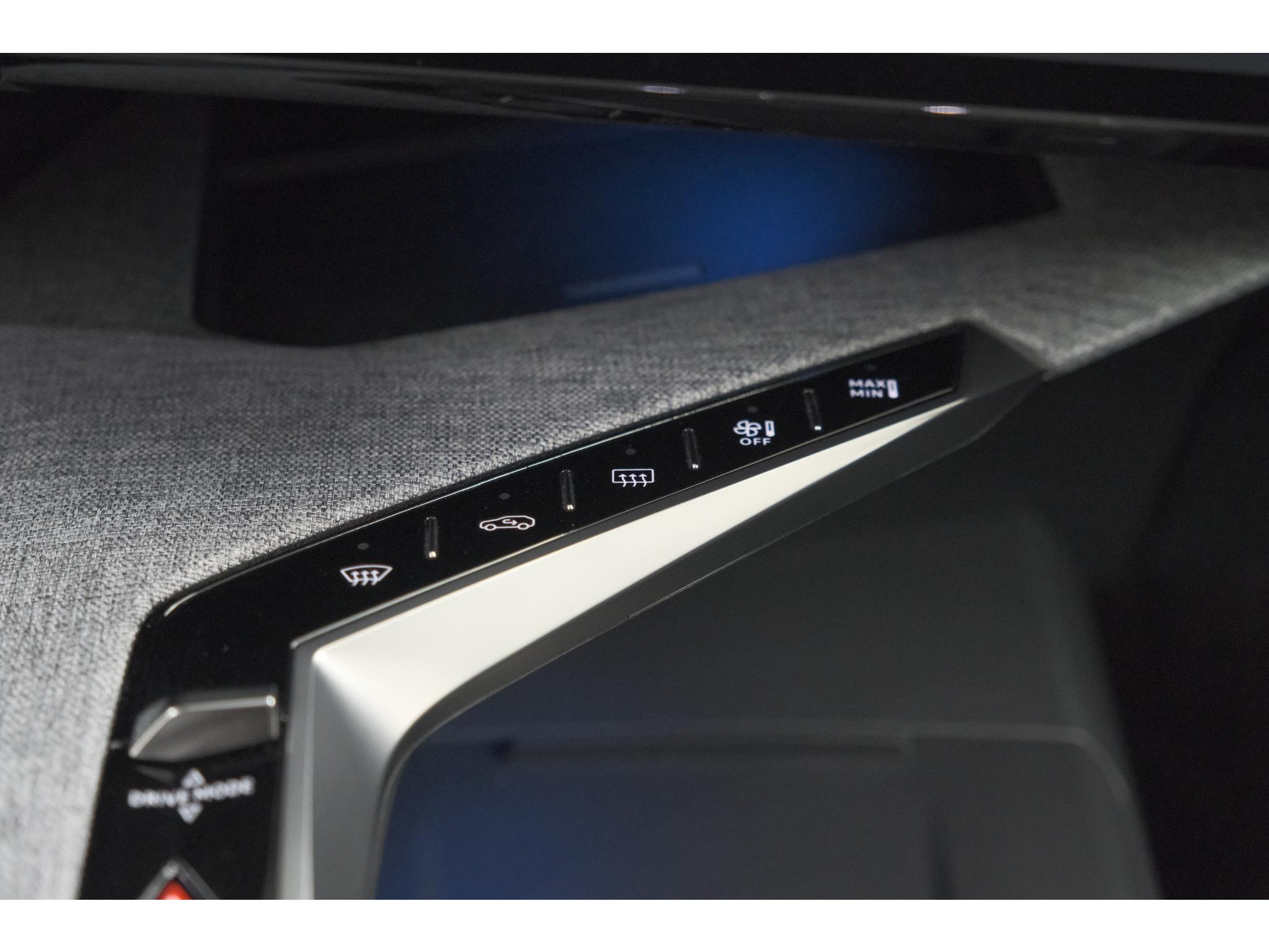 Peugeot 3008 1.2 Hybrid 136 GT | Panoramadak | FOCAL Audio | Alcantara Executive Pakket | 360 Camera | Adaptieve Cruise Control