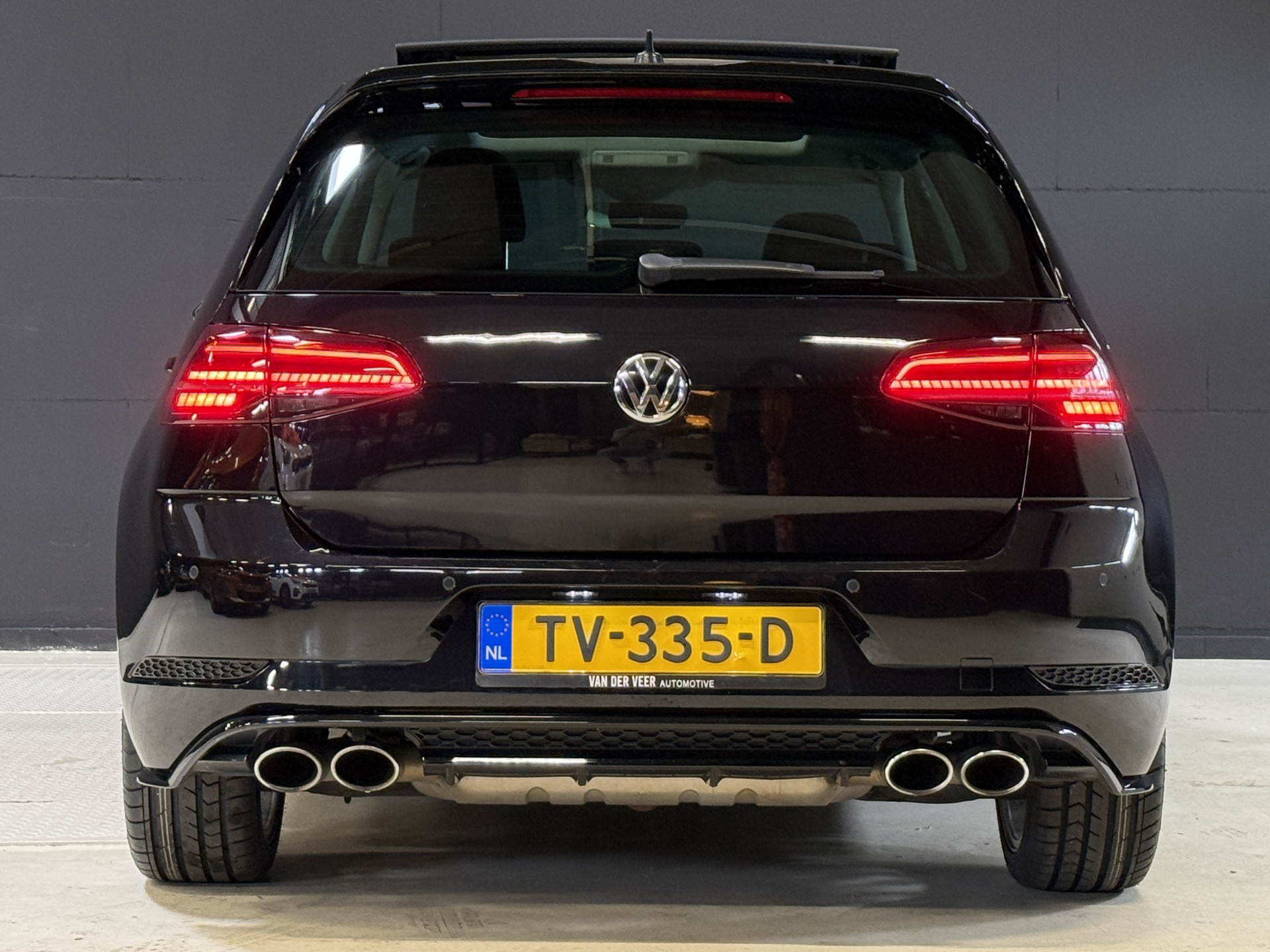 Volkswagen Golf 1.5 TSI Highline Business R | Distr.riem vv 207.000km | Stoel/Stuurverw. | Panoramadak |