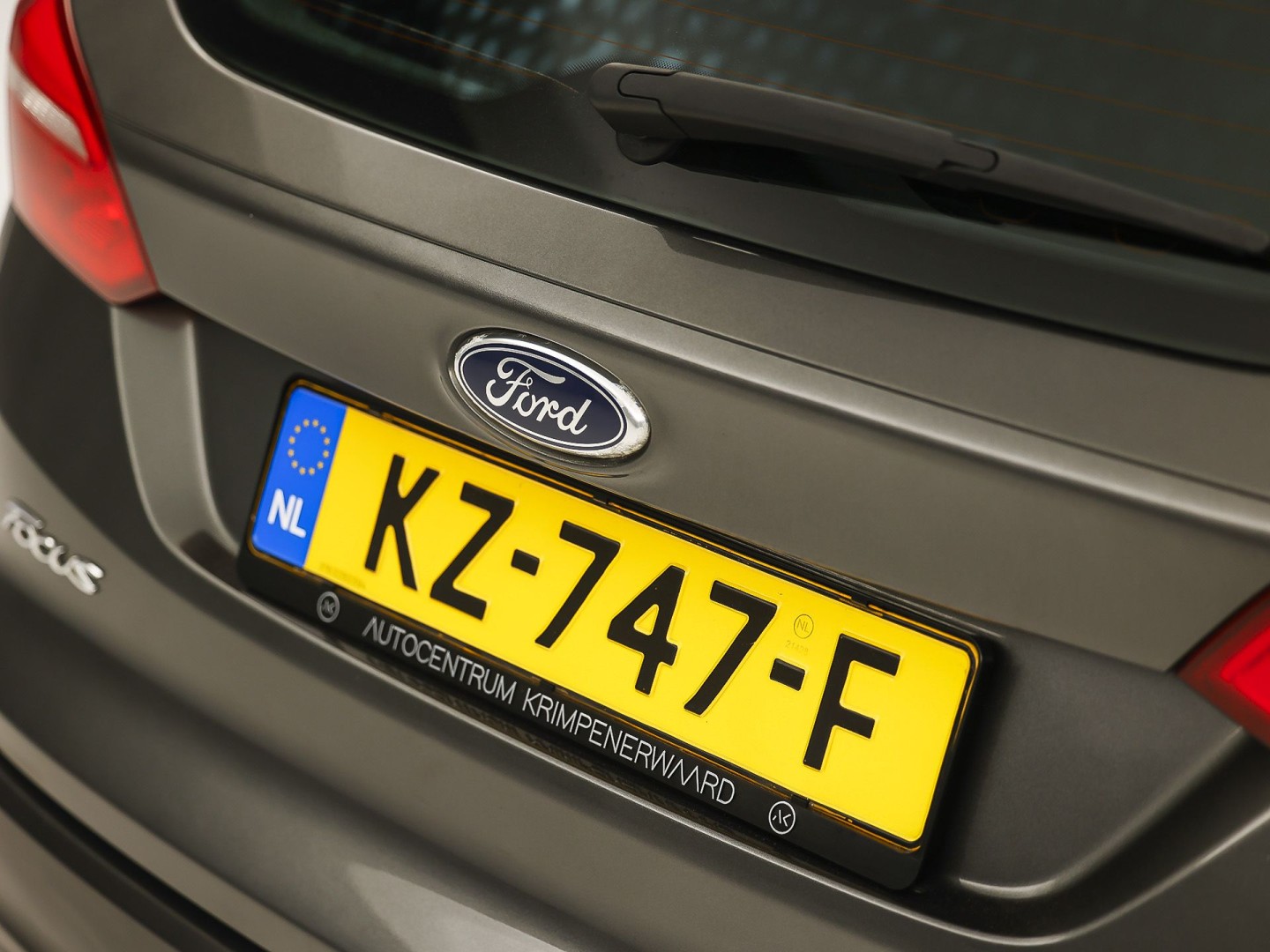 Ford Focus Wagon 1.0 Sport Automaat (NAVIGATIE, STUUR/STOELVERWARMING, LM VELGEN, SPORTSTOELEN, CRUISE, PARKEERSENSOREN, NIEUWSTAAT)